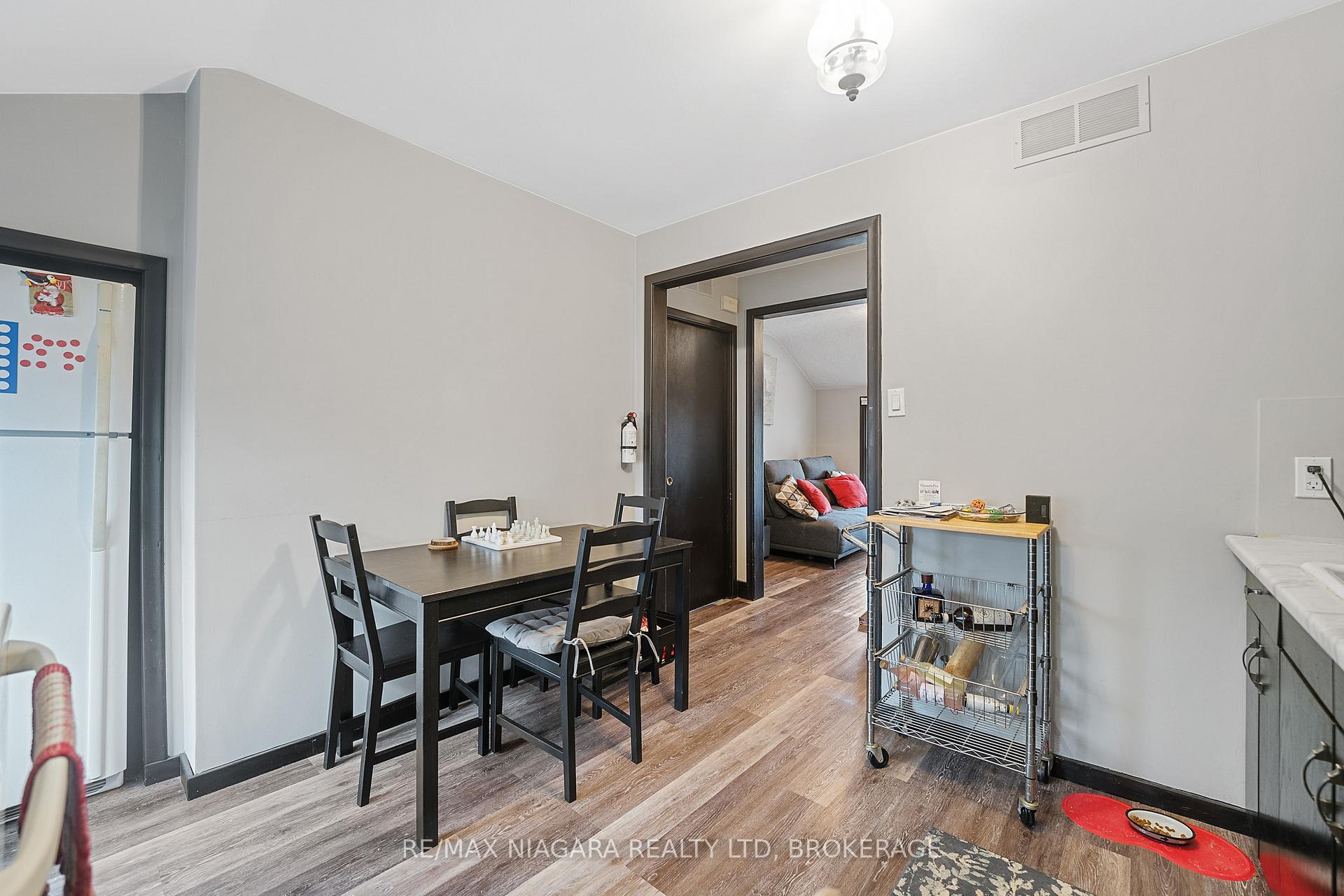 Photo 7 of Unit Upper, 35 1/2 Cherry Street E, St. Catharines, Downtown — HOMEH