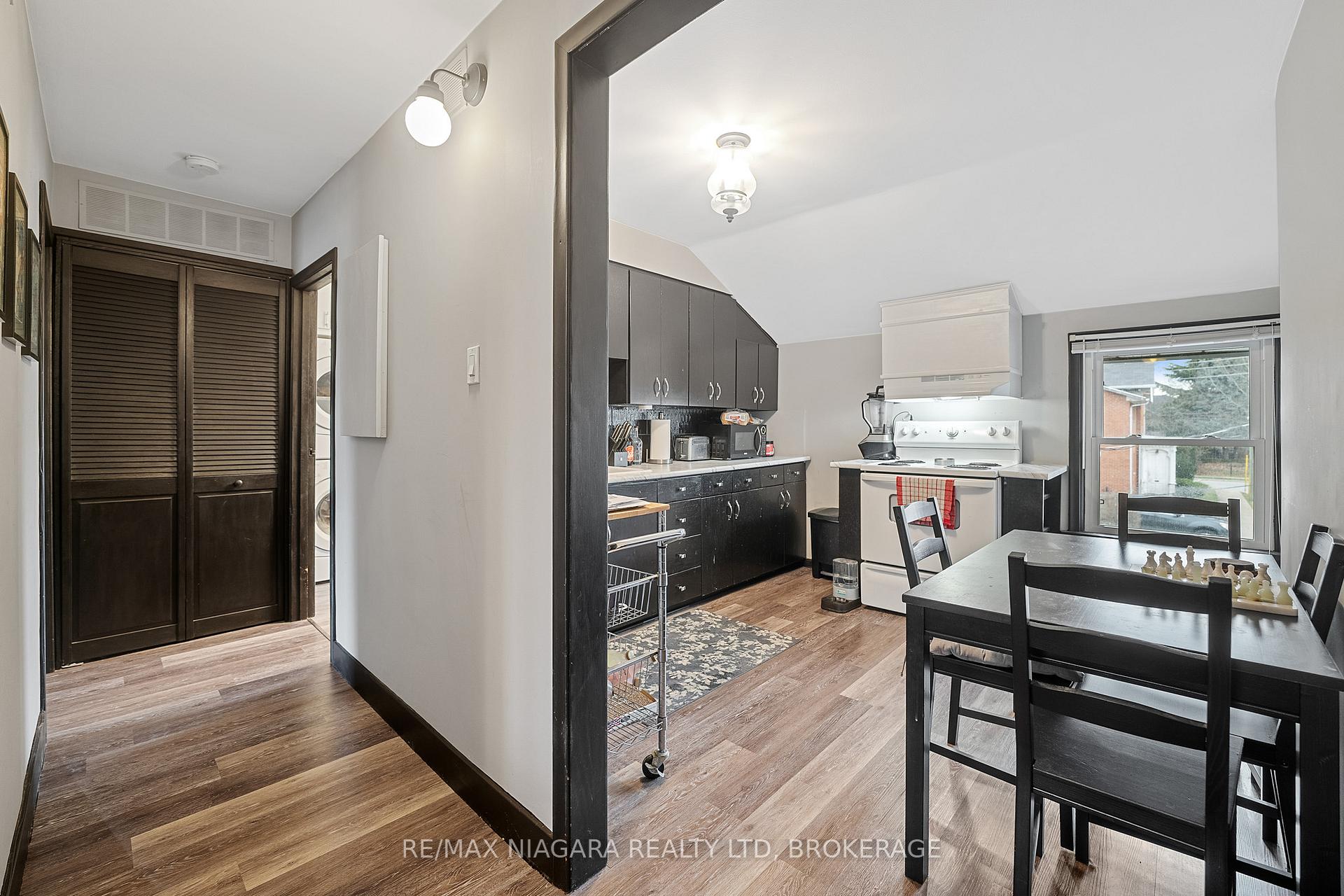 Photo 14 of Unit Upper, 35 1/2 Cherry Street E, St. Catharines, Downtown — HOMEH