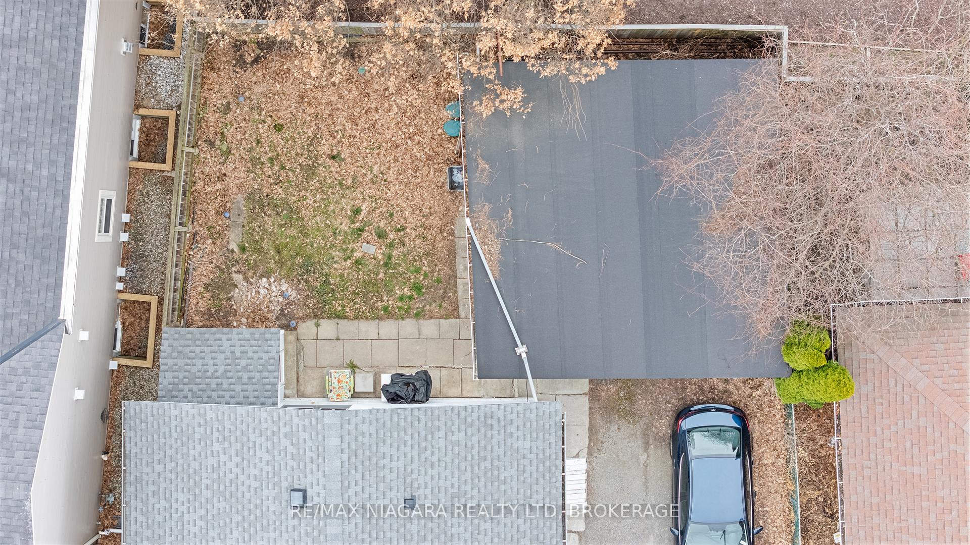Photo 21 of Unit Upper, 35 1/2 Cherry Street E, St. Catharines, Downtown — HOMEH