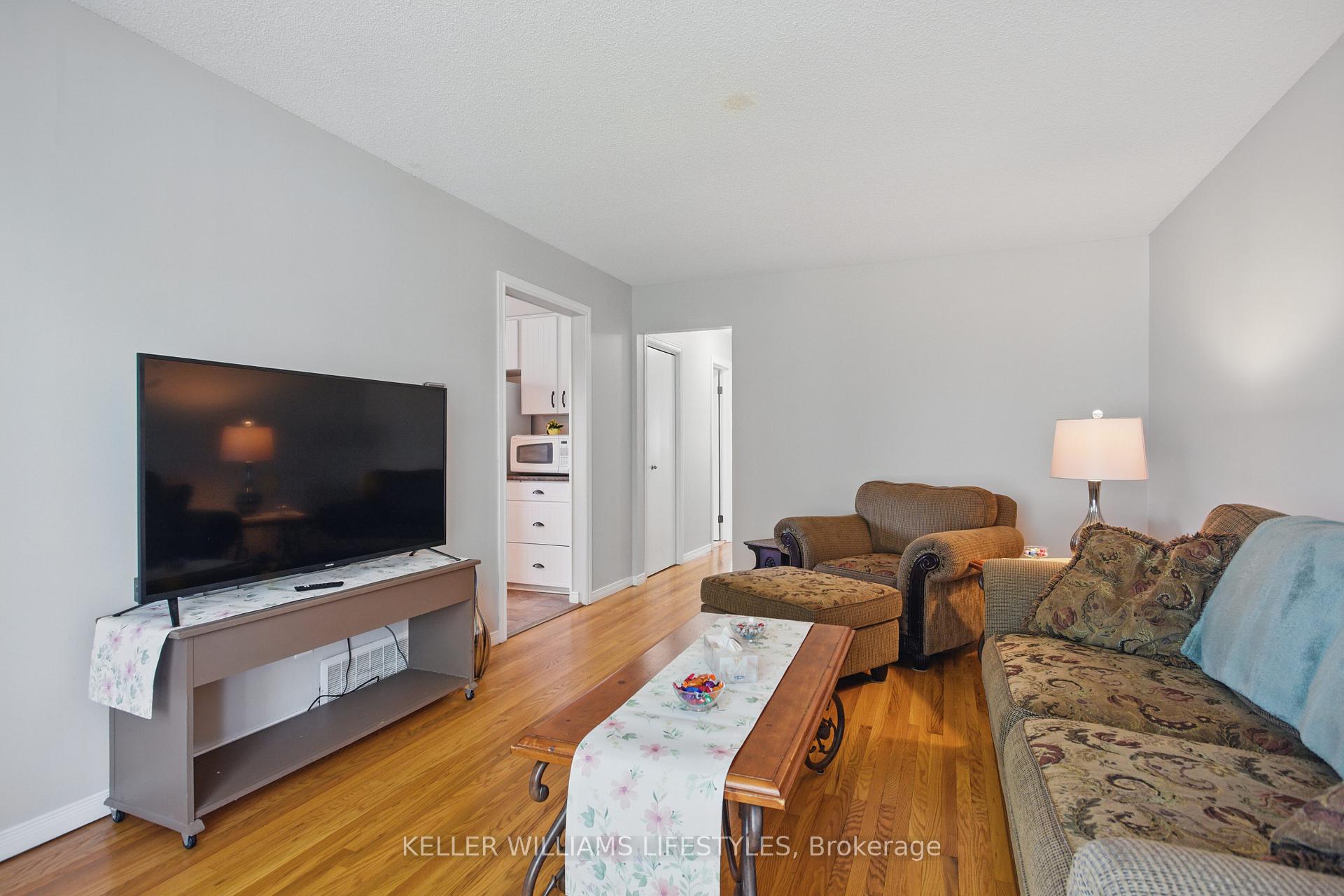 Photo 6 of 41 Manor Road, St. Thomas — HOMEH