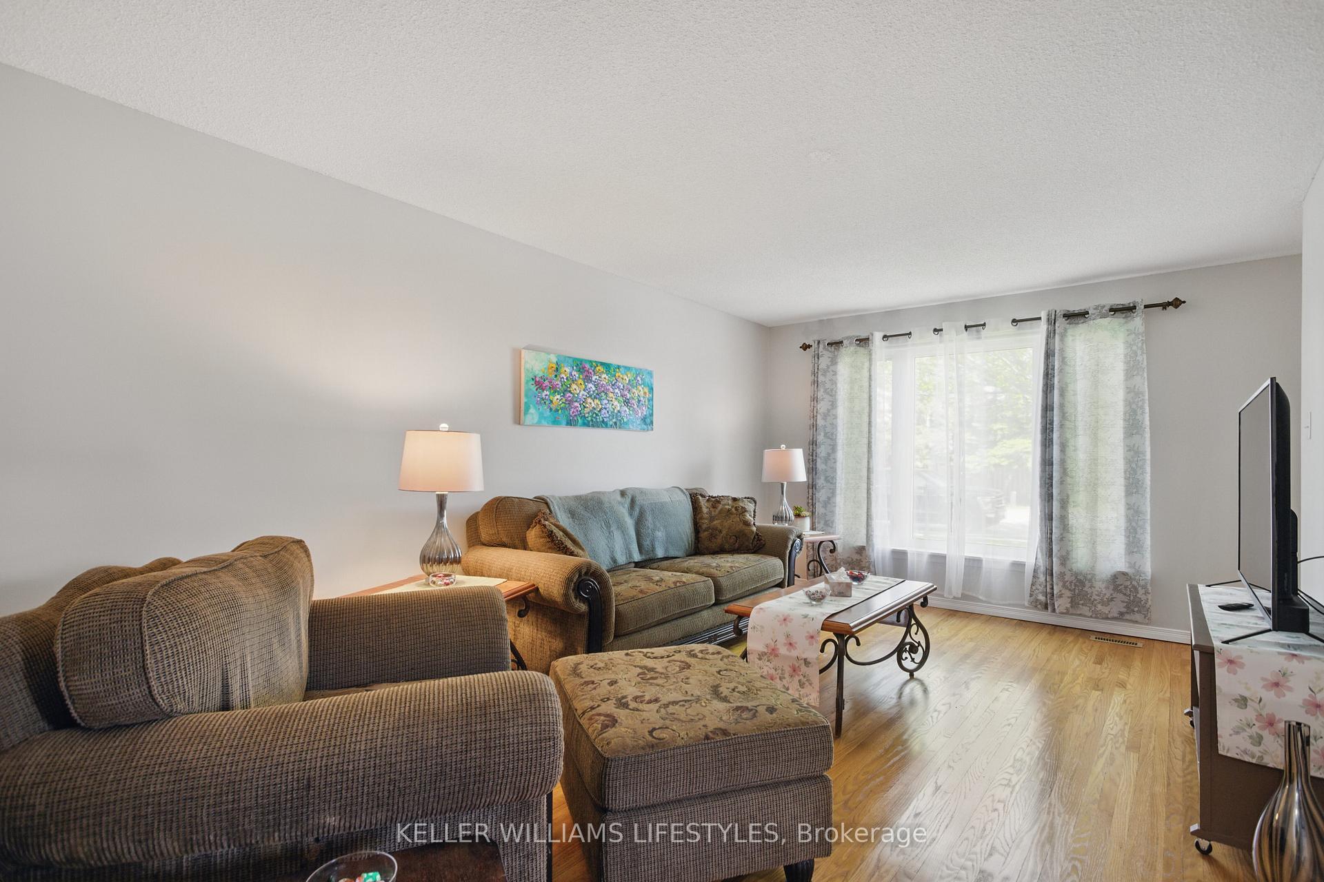 Photo 7 of 41 Manor Road, St. Thomas — HOMEH