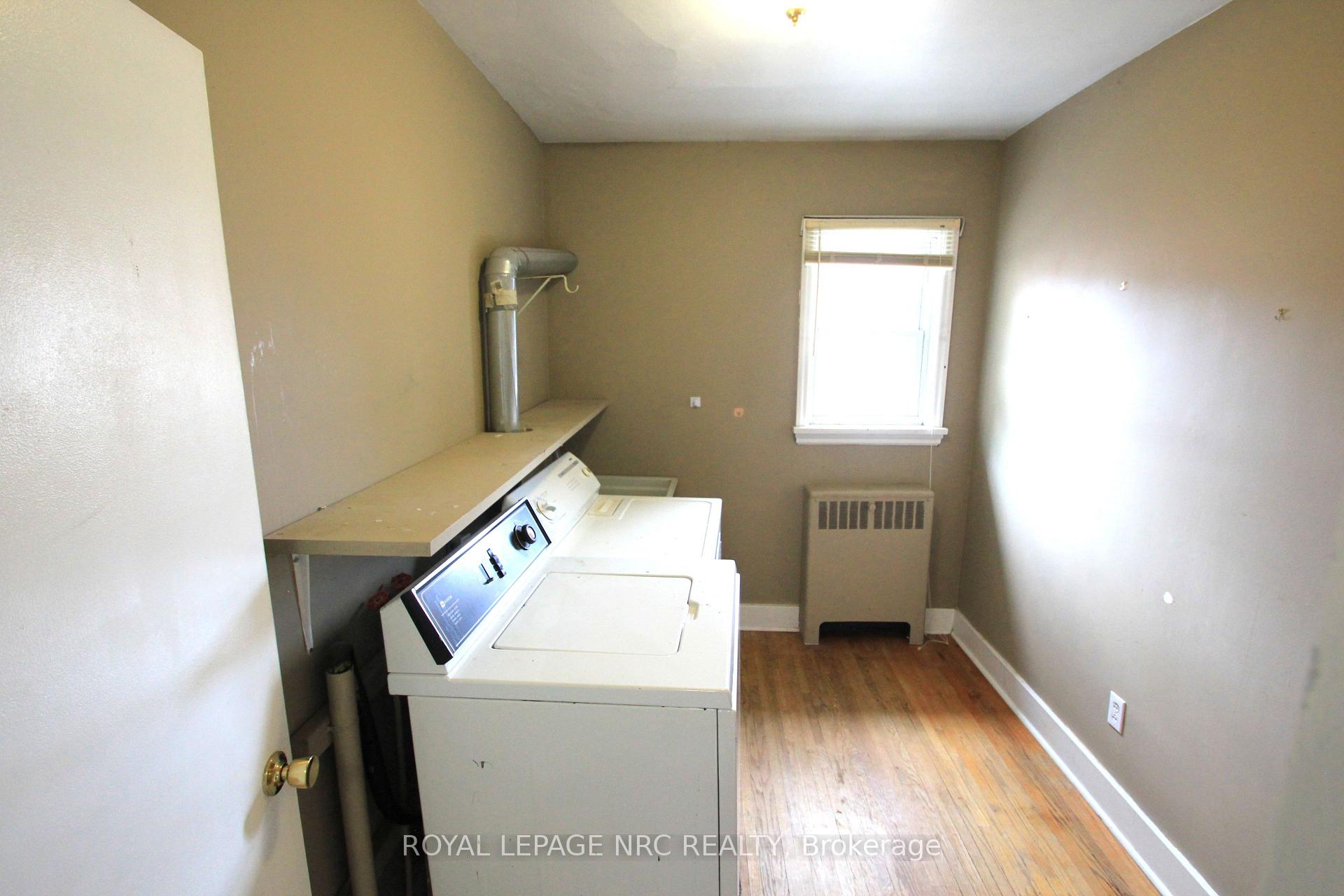 Photo 12 of 60 Michael Avenue, St. Catharines, Burleigh Hill — HOMEH