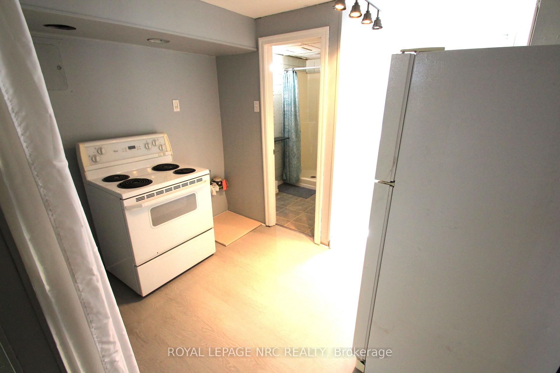 Photo 21 of 60 Michael Avenue, St. Catharines, Burleigh Hill — HOMEH