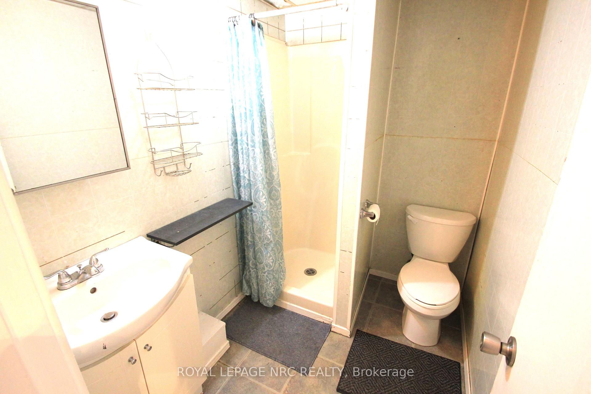 Photo 22 of 60 Michael Avenue, St. Catharines, Burleigh Hill — HOMEH