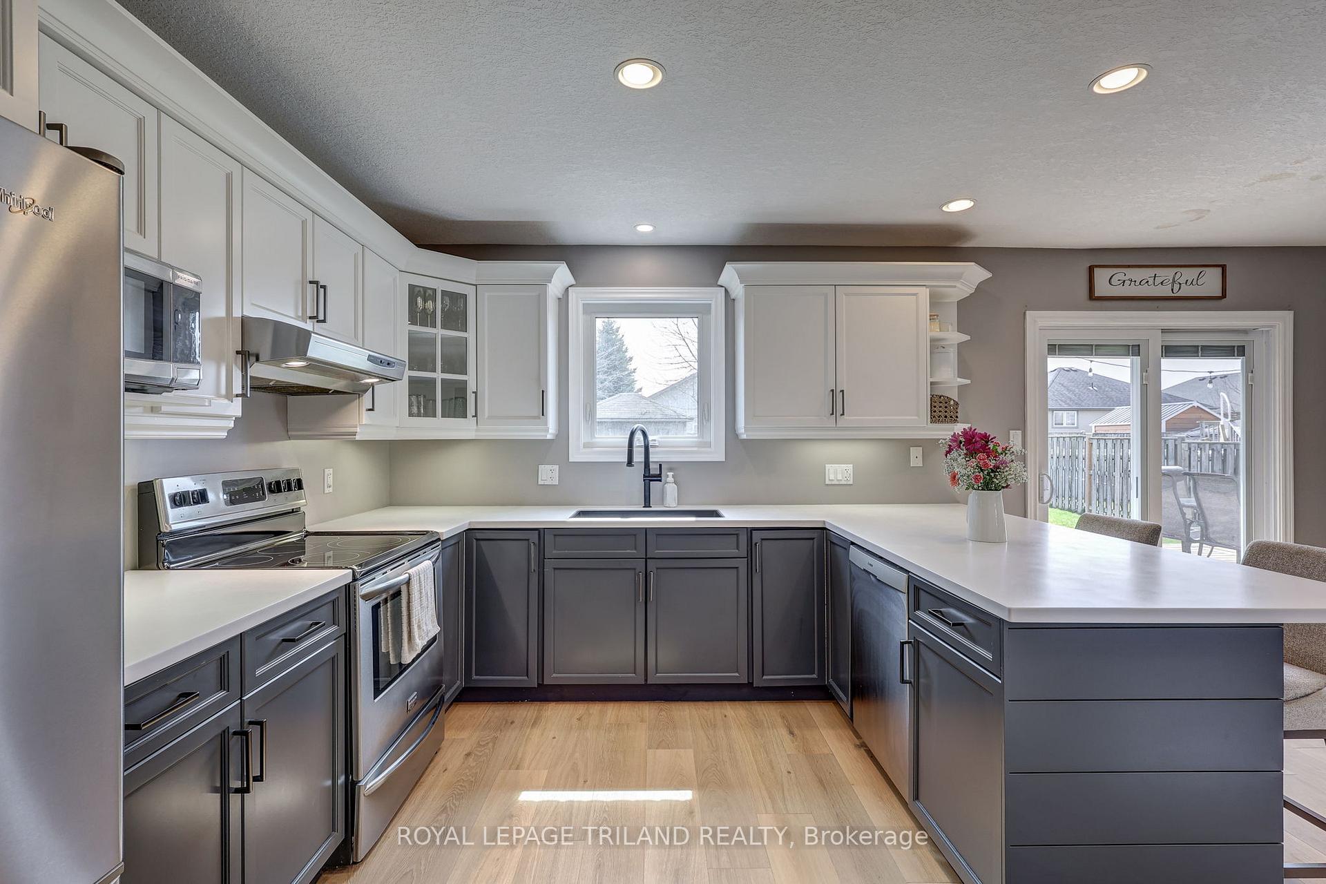 Photo 16 of 12 Redtail Court, St. Thomas — HOMEH
