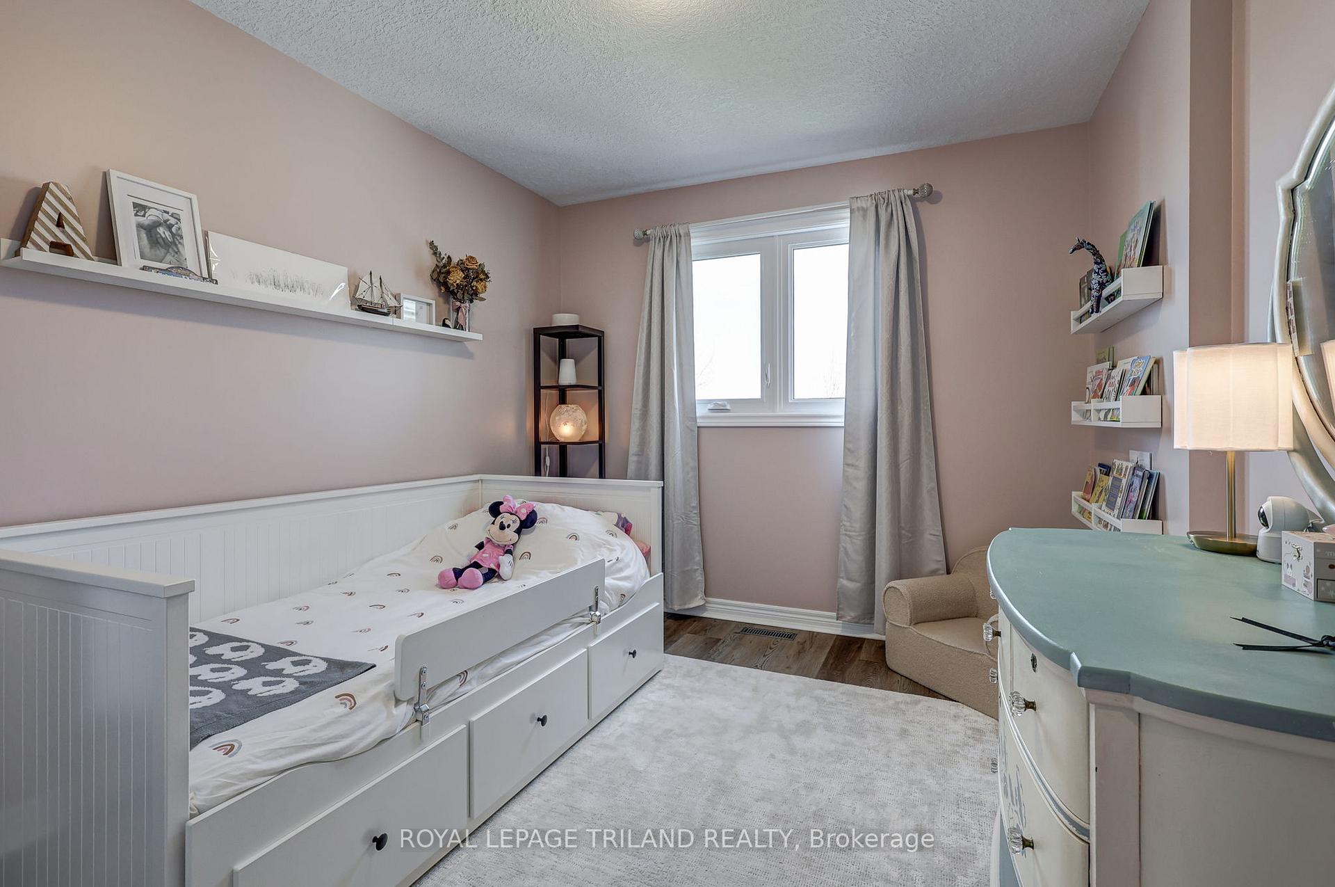 Photo 20 of 12 Redtail Court, St. Thomas — HOMEH
