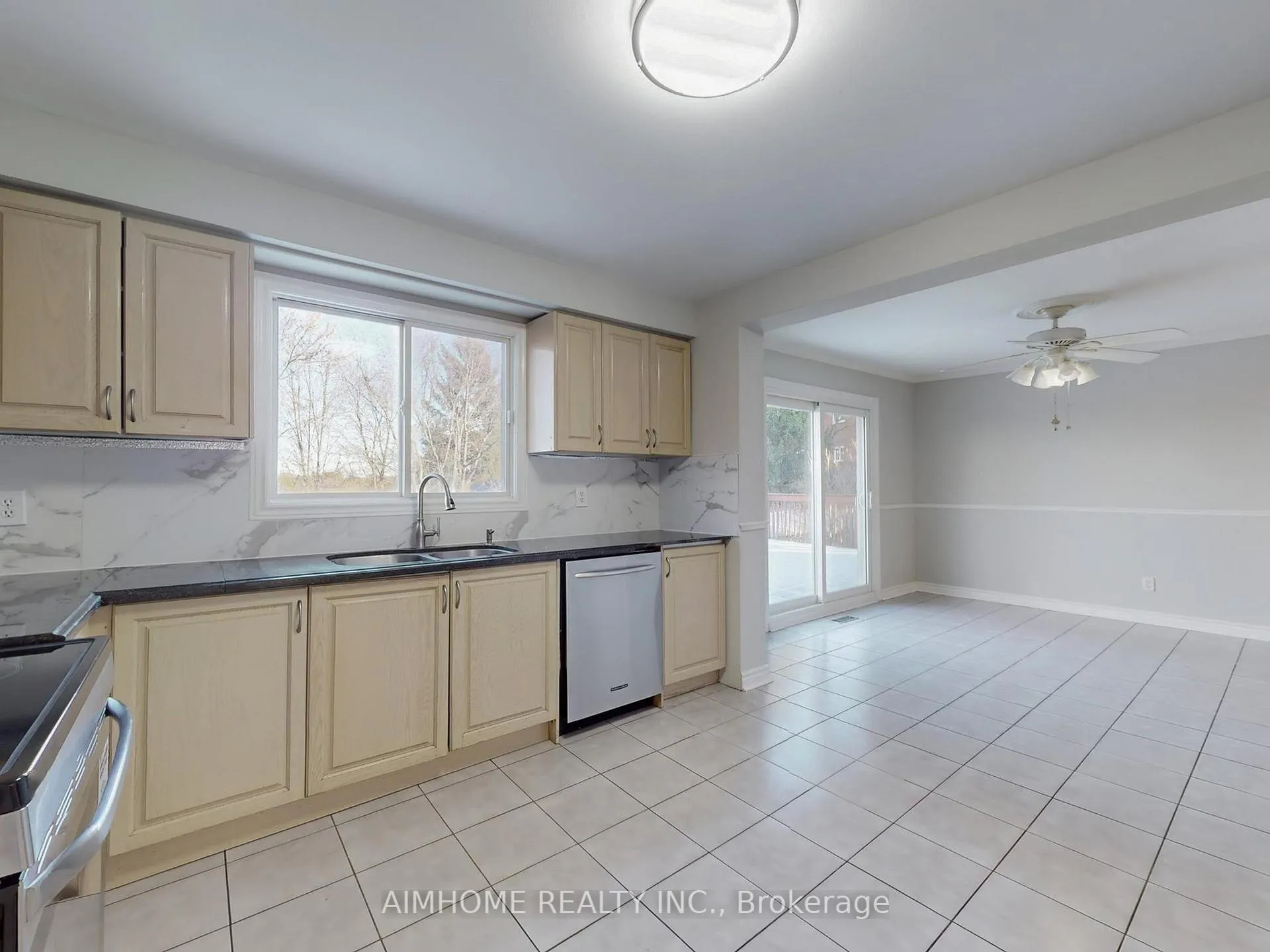 Photo 16 of 207 Kensit Avenue, Newmarket, Armitage — HOMEH