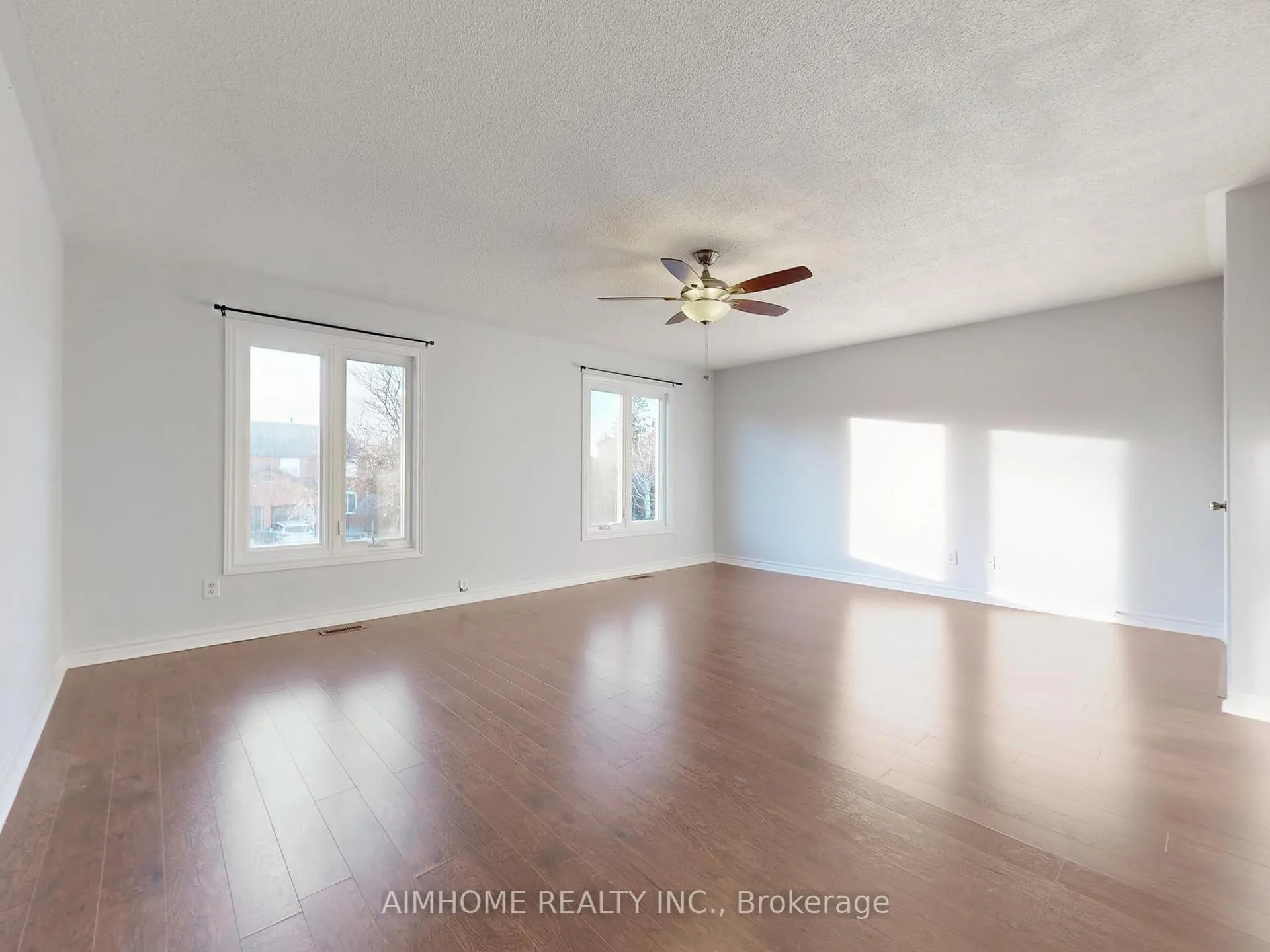 Photo 23 of 207 Kensit Avenue, Newmarket, Armitage — HOMEH