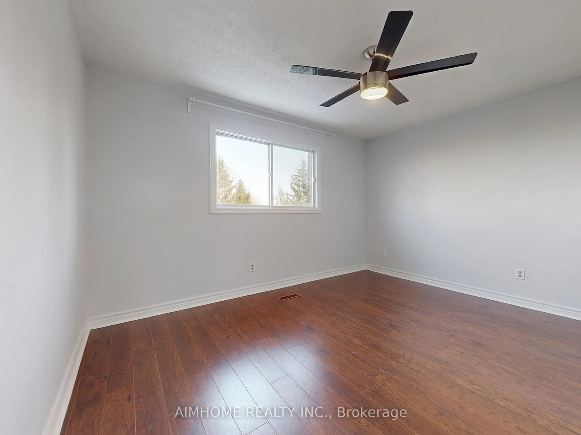 Photo 33 of 207 Kensit Avenue, Newmarket, Armitage — HOMEH