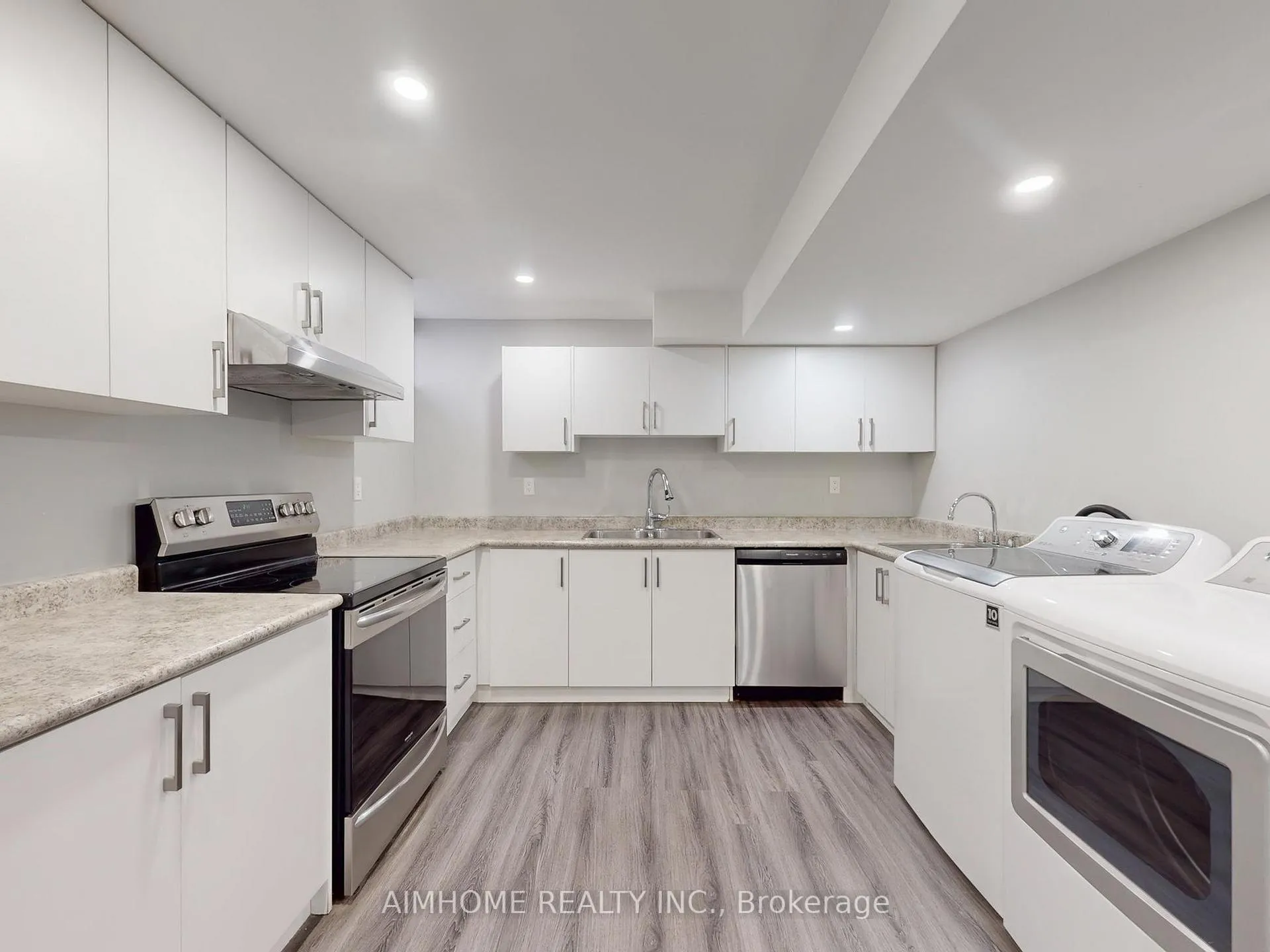 Photo 37 of 207 Kensit Avenue, Newmarket, Armitage — HOMEH