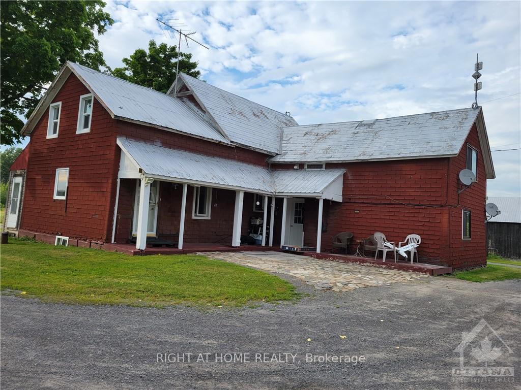 Photo 2 of Unit D, 7232 Franktown Road, Ottawa, Goulbourn Twp From Franktown Rd/South To Rideau — HOMEH