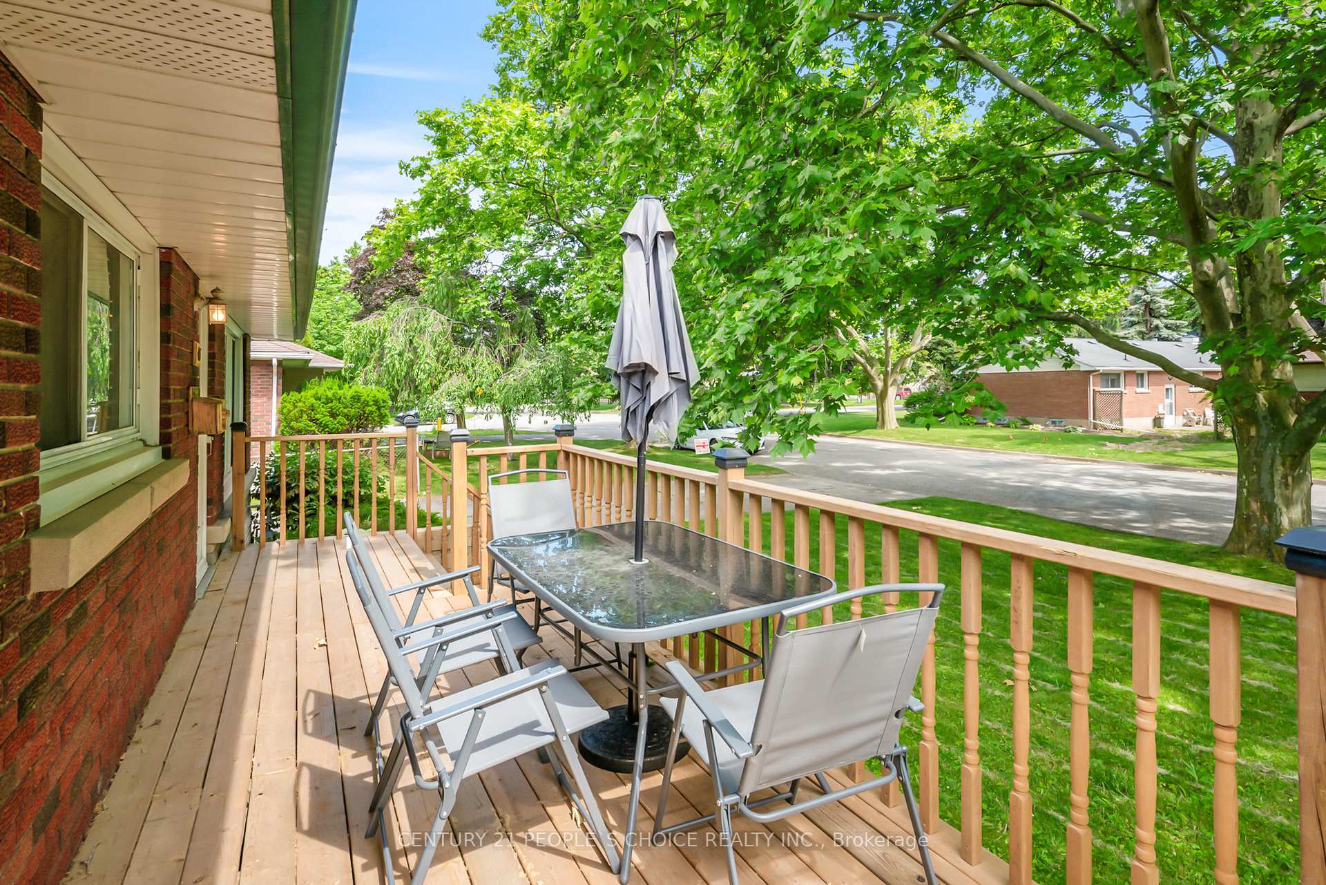 Photo 4 of 45 Chestnut Street W, St. Catharines, Oakdale — HOMEH