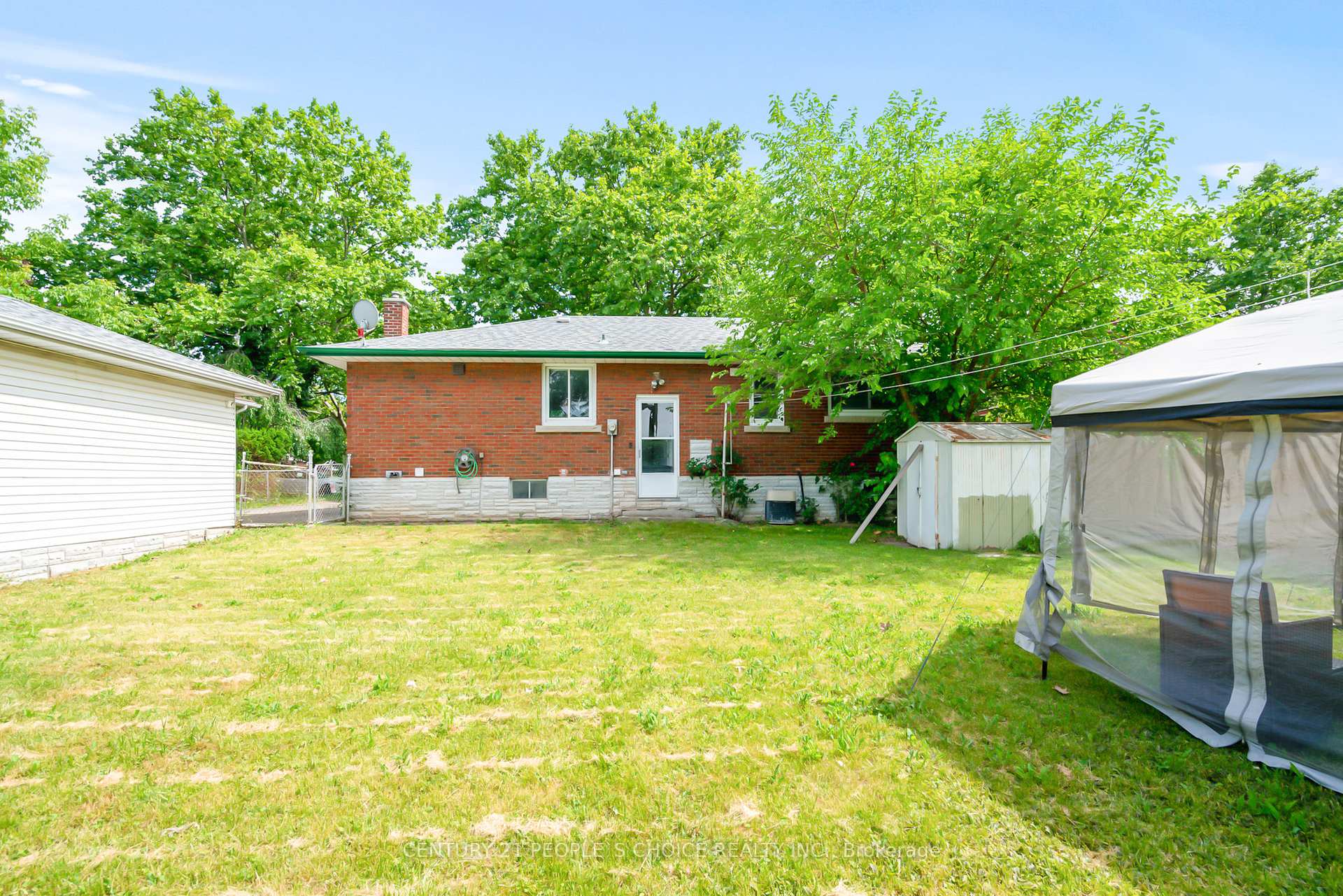 Photo 8 of 45 Chestnut Street W, St. Catharines, Oakdale — HOMEH