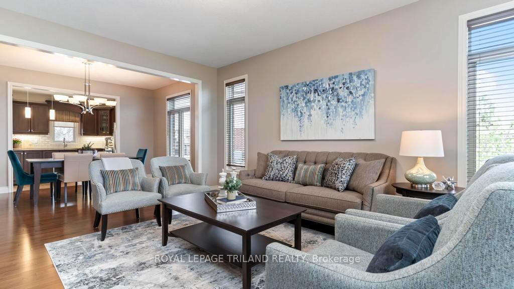 Photo 7 of 95 Circlewood Drive, St. Thomas — HOMEH