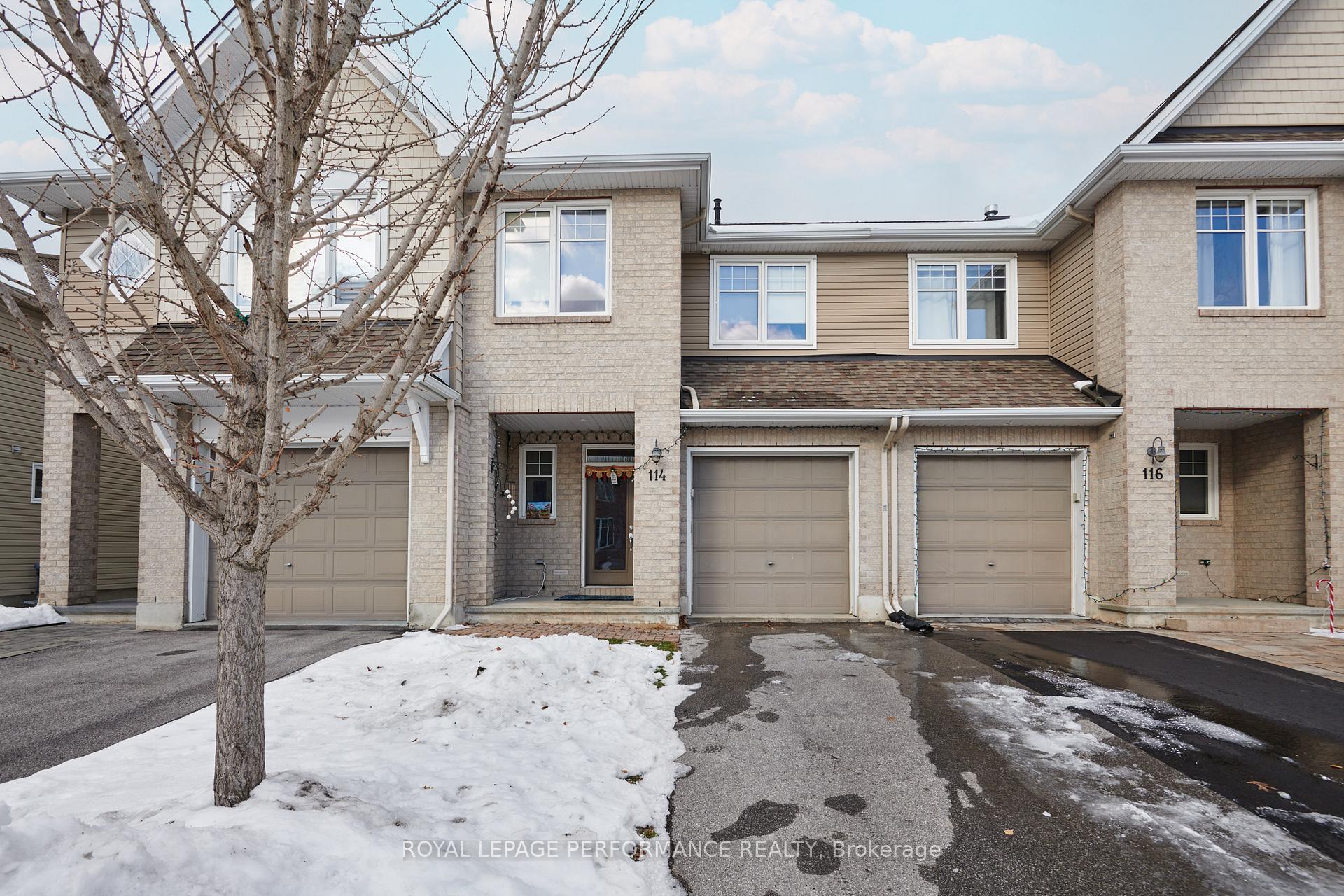 Front of 114 Mojave Crescent