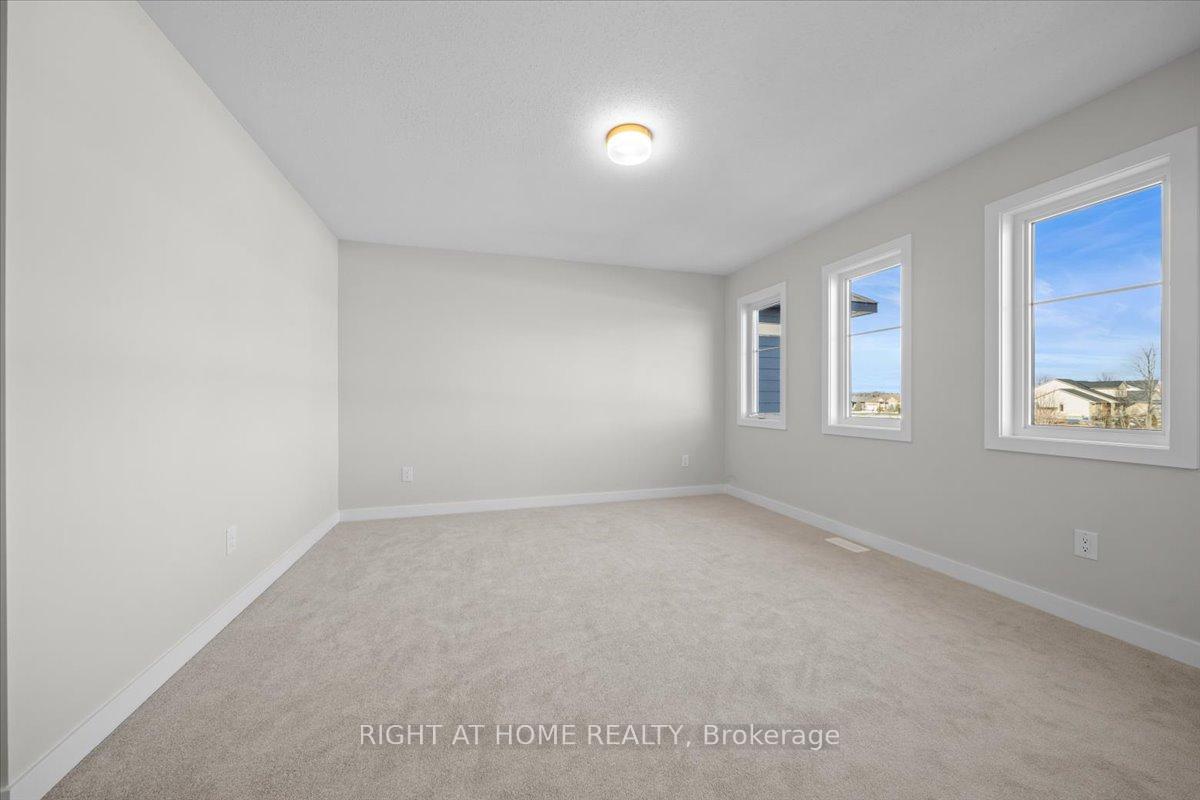 Photo 20 of 2040 Postilion Street, Ottawa, Richmond — HOMEH