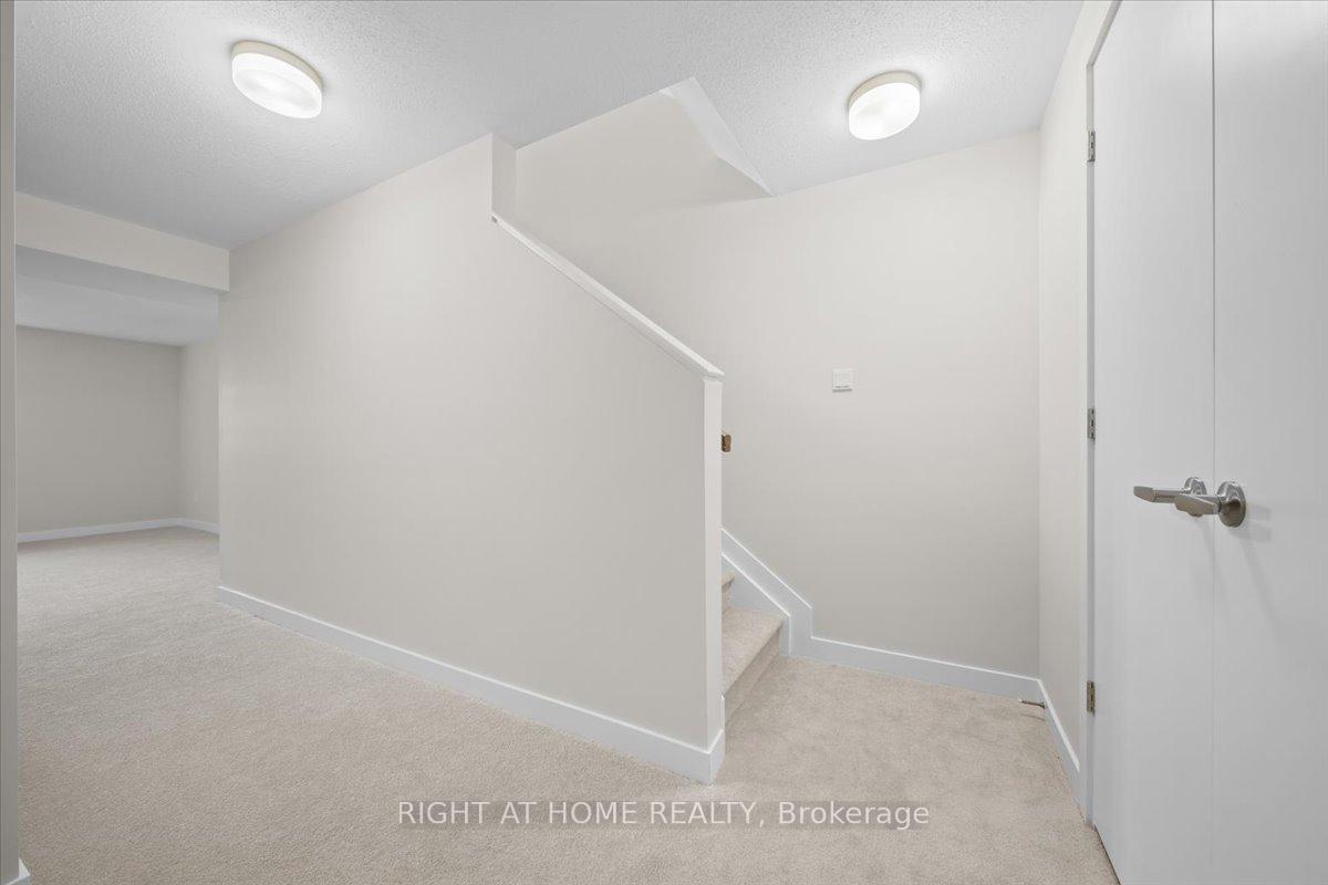 Photo 30 of 2040 Postilion Street, Ottawa, Richmond — HOMEH