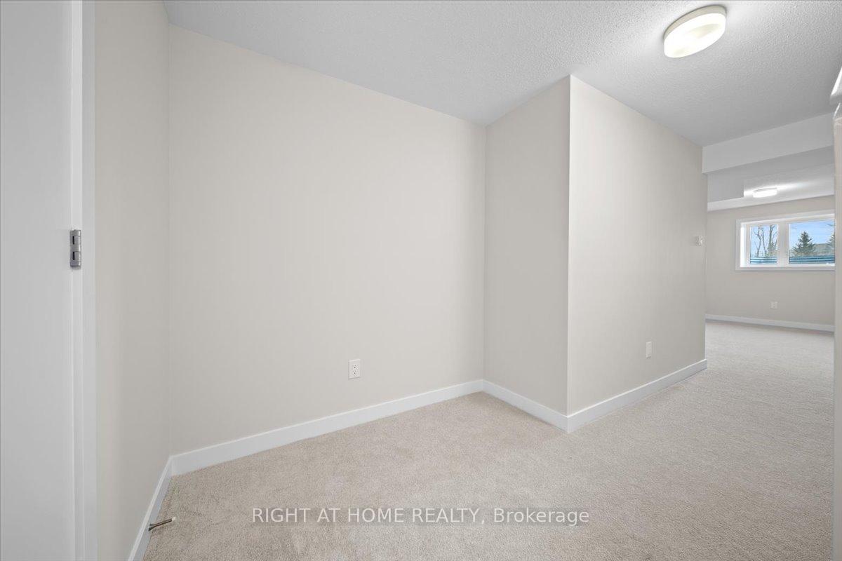 Photo 31 of 2040 Postilion Street, Ottawa, Richmond — HOMEH