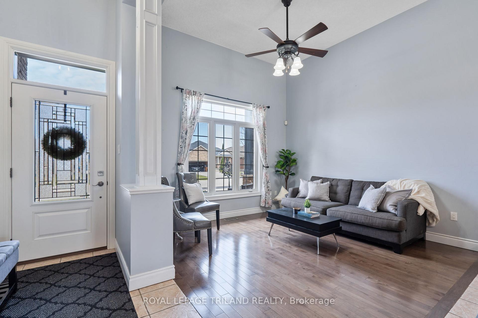 Photo 5 of 30 Hagerman Crescent, St. Thomas — HOMEH