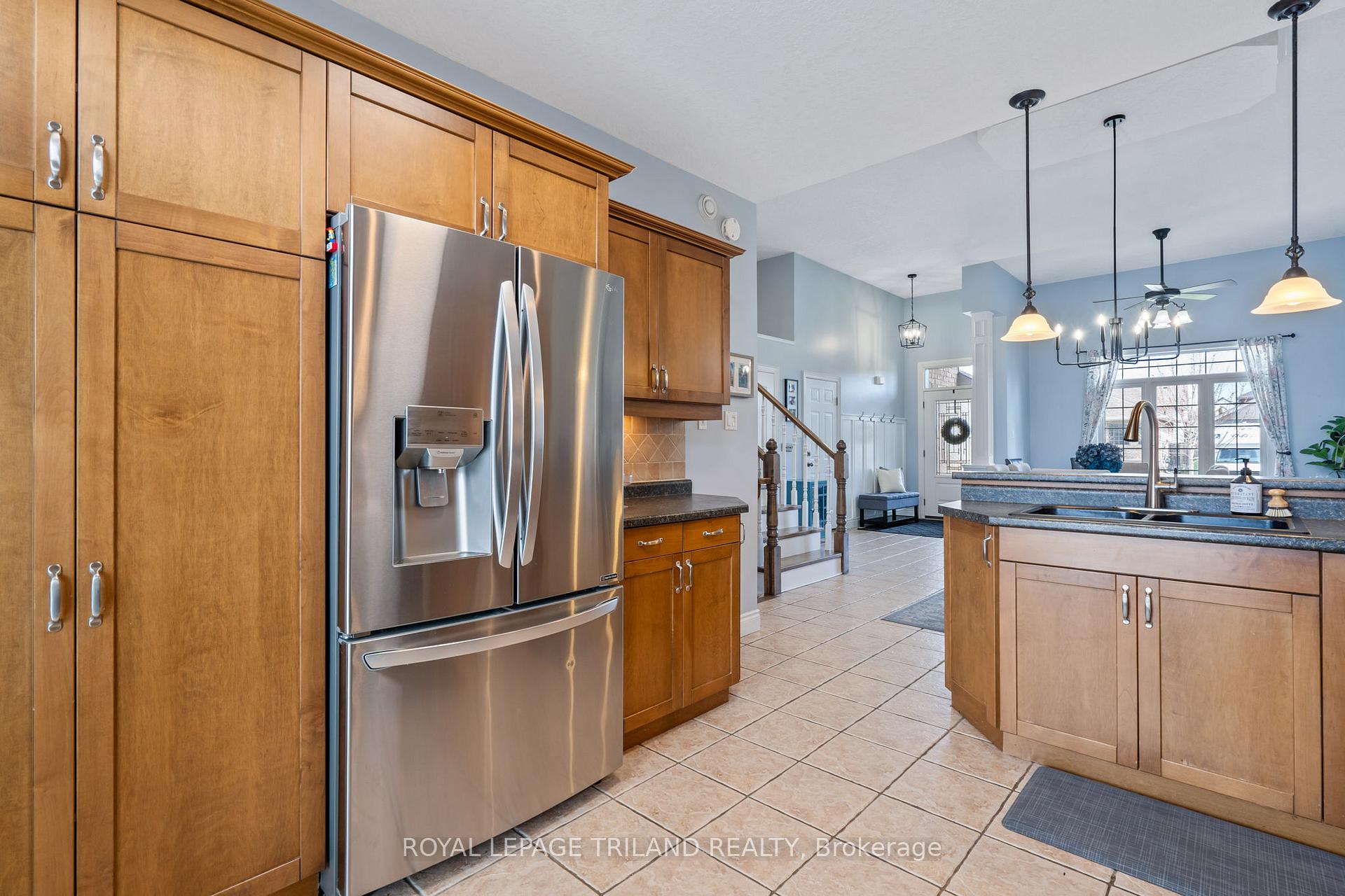 Photo 18 of 30 Hagerman Crescent, St. Thomas — HOMEH