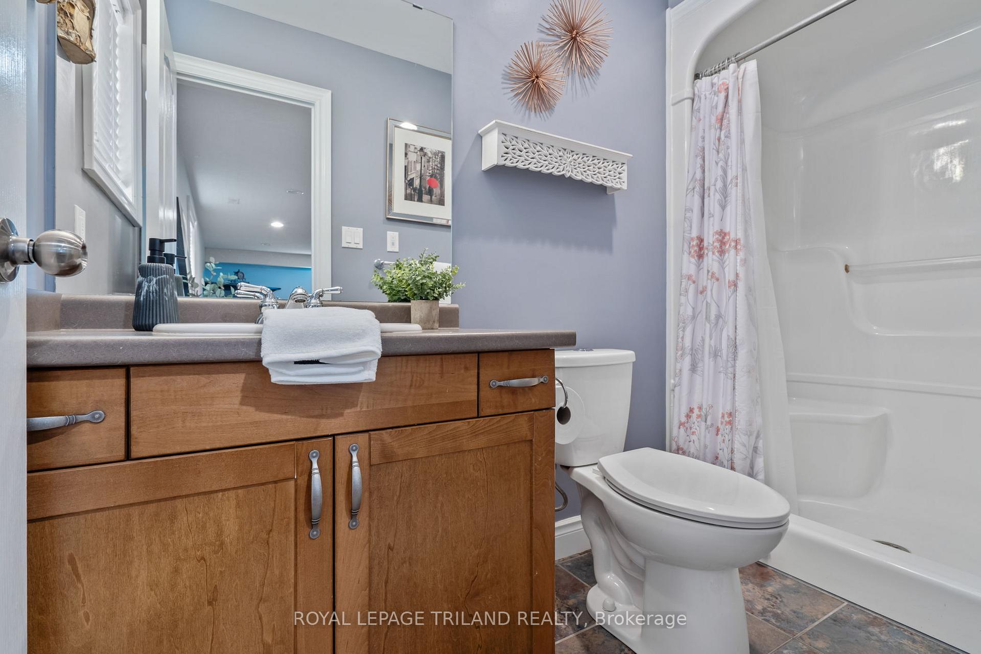 Photo 36 of 30 Hagerman Crescent, St. Thomas — HOMEH