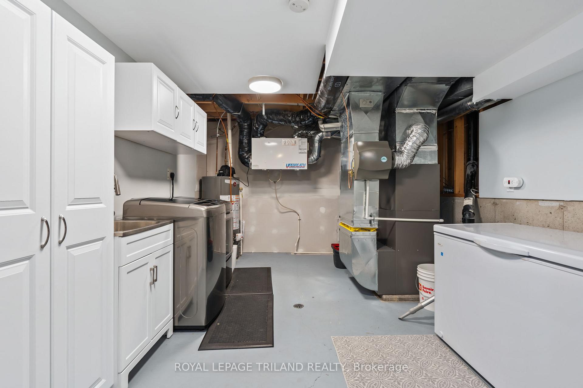 Photo 38 of 30 Hagerman Crescent, St. Thomas — HOMEH