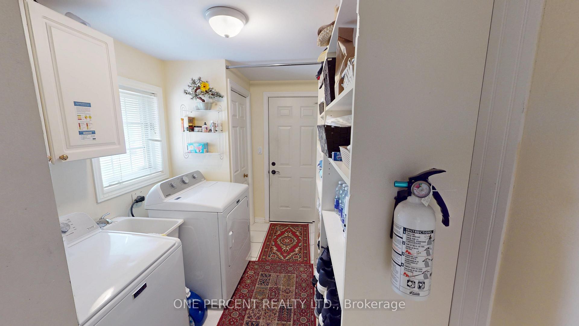 Photo 14 of 1 Dunbar Crescent, St. Catharines, Grapeview — HOMEH