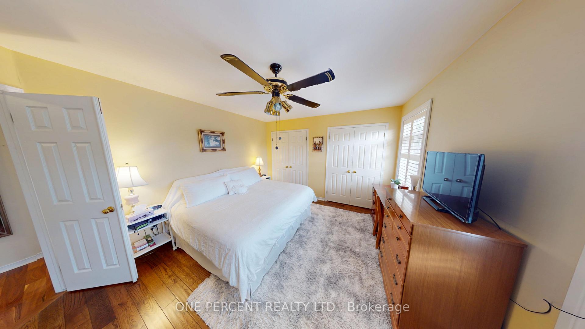 Photo 15 of 1 Dunbar Crescent, St. Catharines, Grapeview — HOMEH