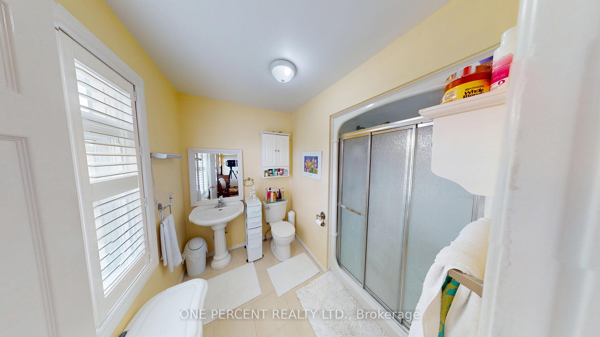 Photo 17 of 1 Dunbar Crescent, St. Catharines, Grapeview — HOMEH