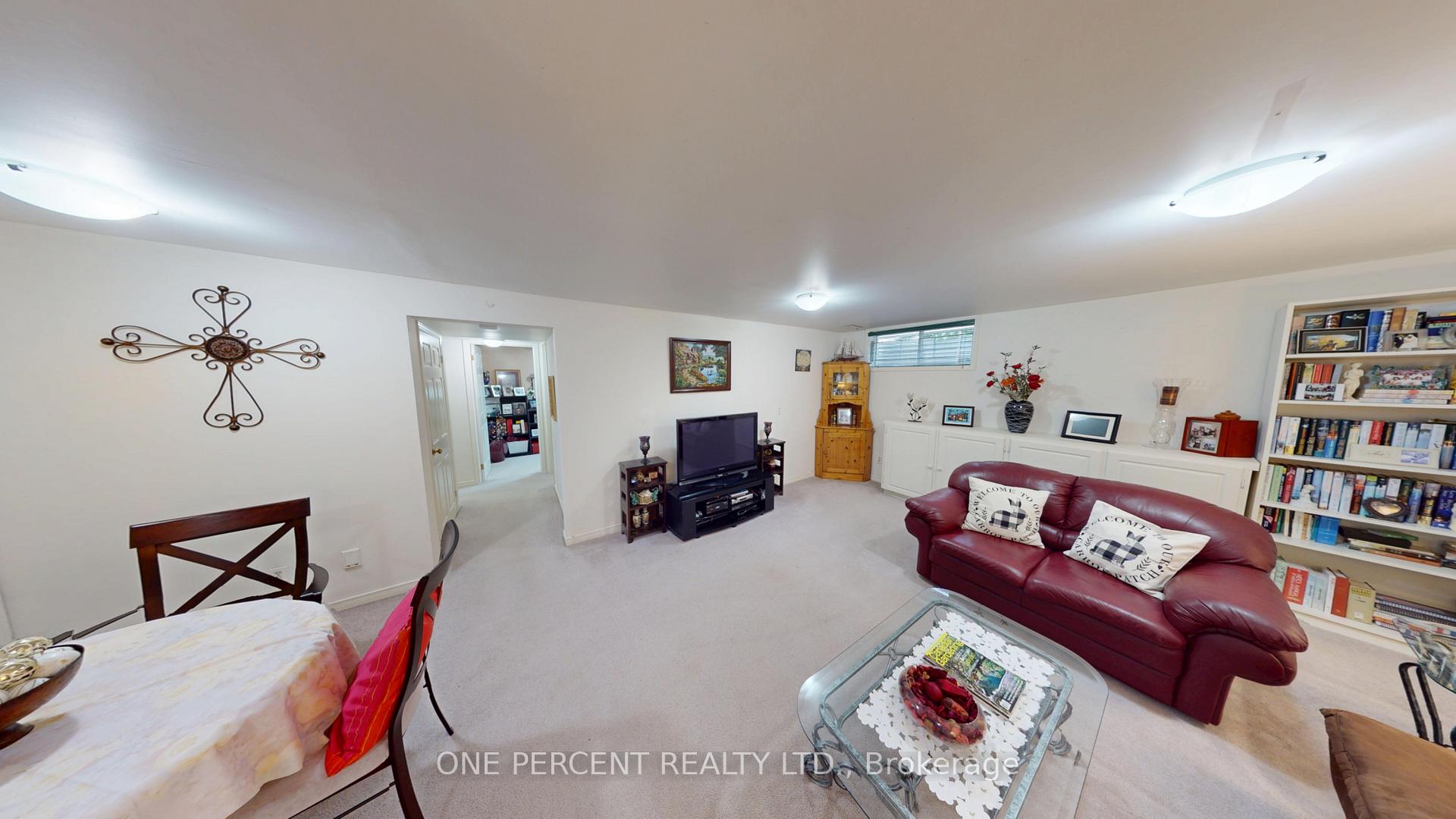 Photo 21 of 1 Dunbar Crescent, St. Catharines, Grapeview — HOMEH