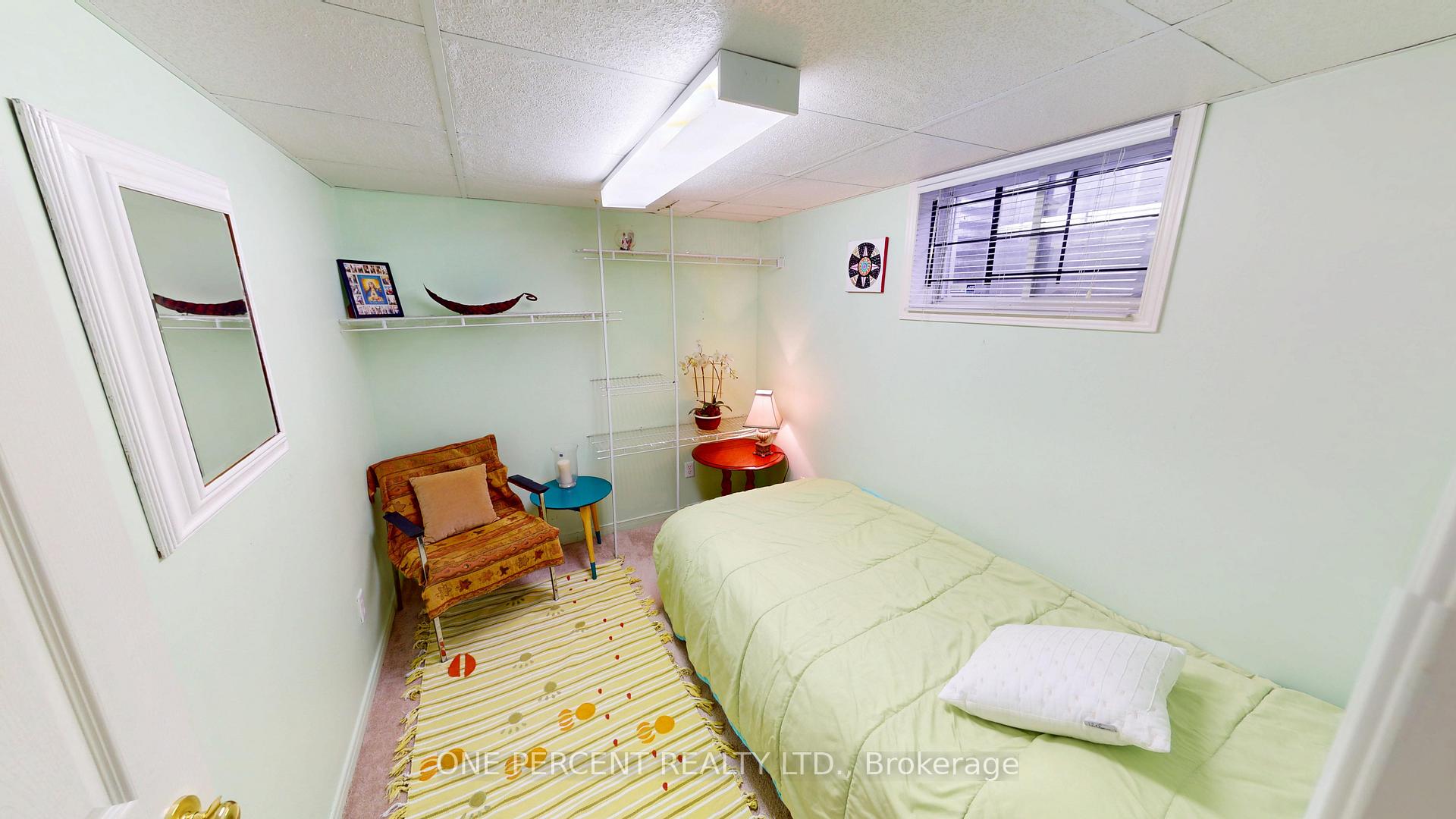 Photo 24 of 1 Dunbar Crescent, St. Catharines, Grapeview — HOMEH