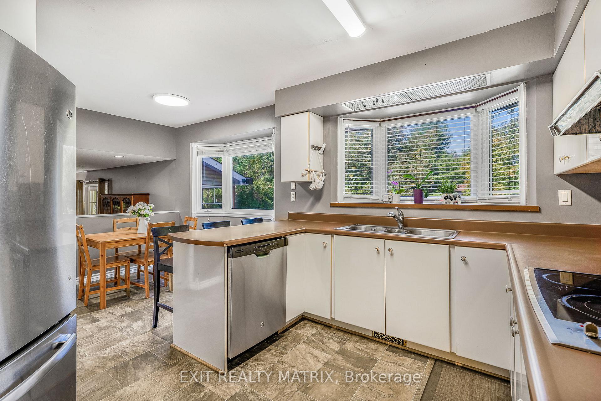 Photo 12 of 6801 Flewellyn Road, Ottawa, Remainder of Stittsville & Area — HOMEH