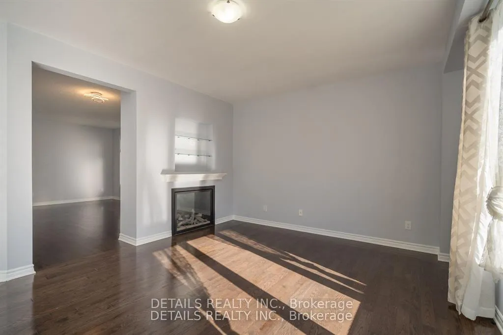 Photo 5 of 303 Bobolink Ridge, Ottawa, Kanata - Emerald Meadows/Trailwest — HOMEH