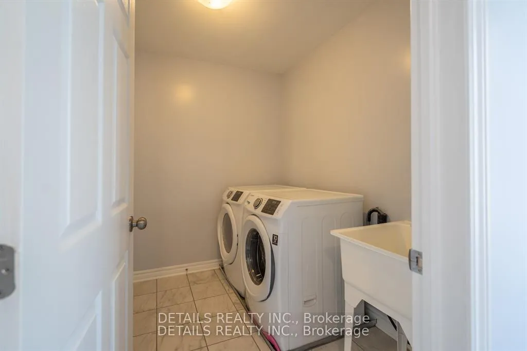 Photo 19 of 303 Bobolink Ridge, Ottawa, Kanata - Emerald Meadows/Trailwest — HOMEH