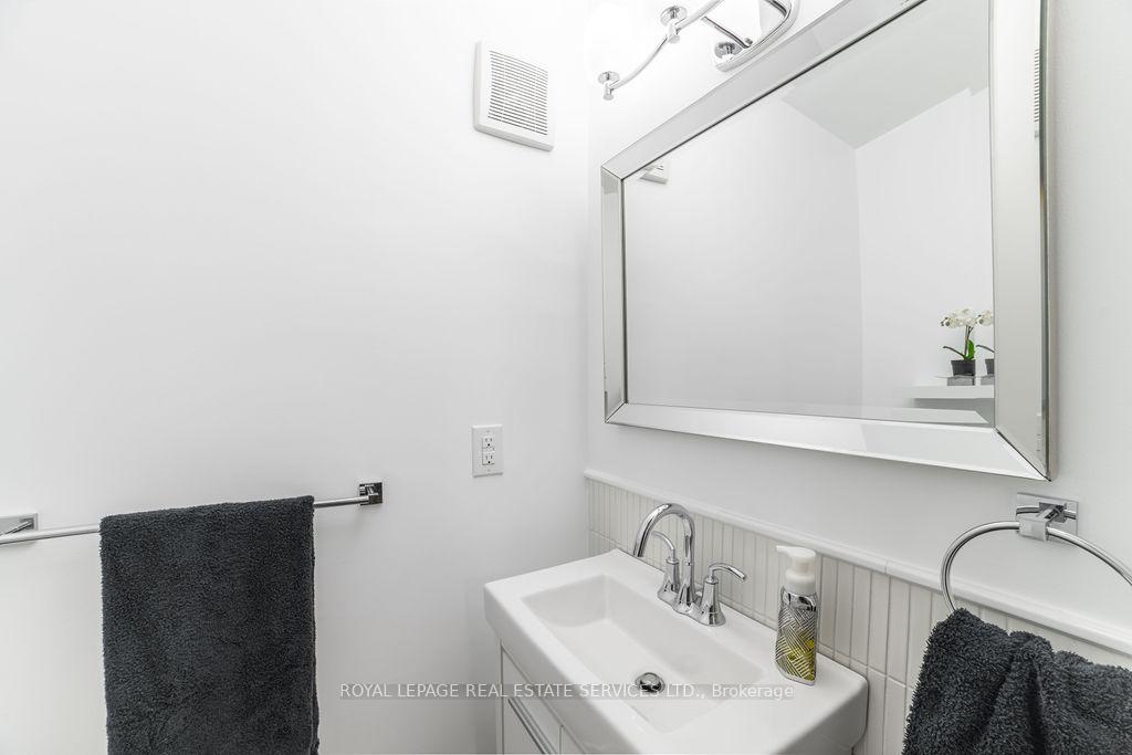 Photo 8 of Unit A, 14 Densgrove Drive, St. Catharines, Vine/Linwell — HOMEH