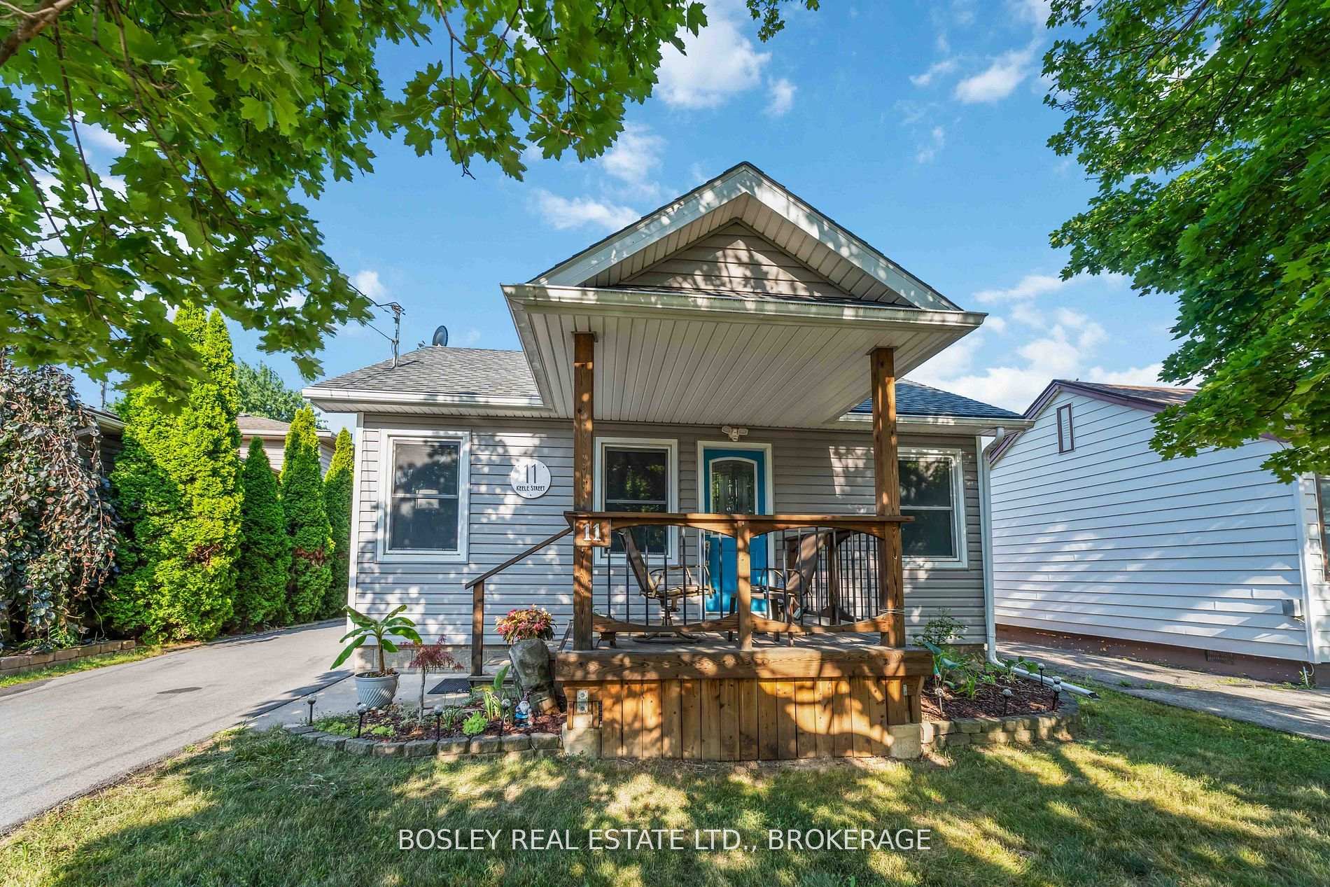 Photo 1 of 11 Keele Street, St. Catharines, Burleigh Hill — HOMEH