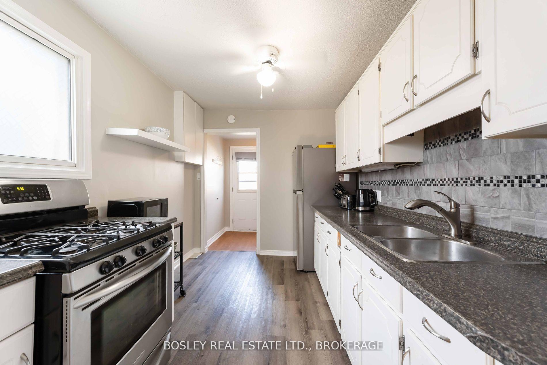 Photo 5 of 11 Keele Street, St. Catharines, Burleigh Hill — HOMEH