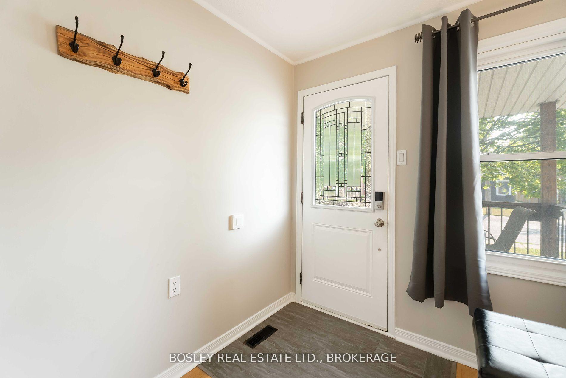 Photo 7 of 11 Keele Street, St. Catharines, Burleigh Hill — HOMEH