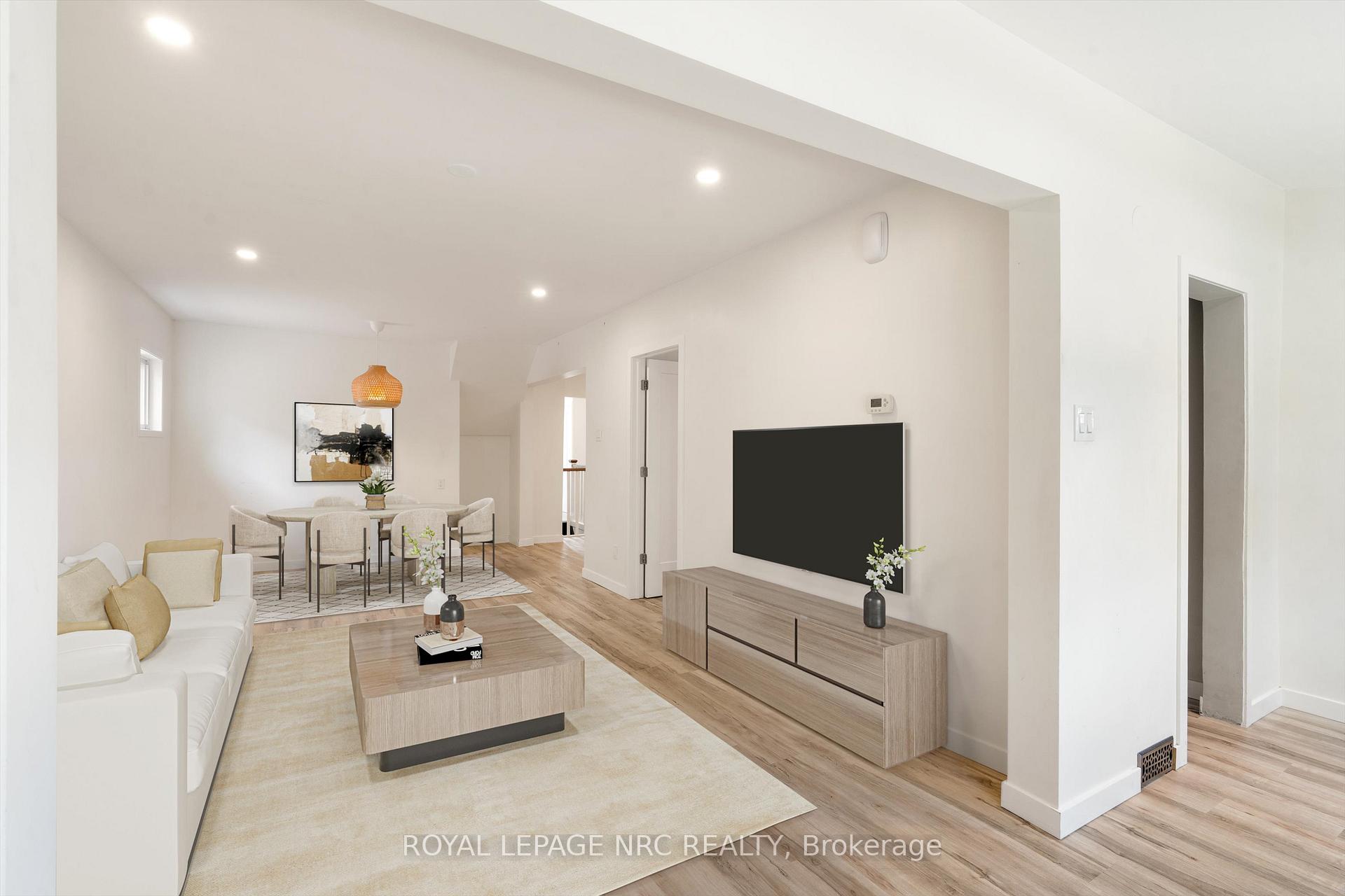 Photo 9 of 27 Maplecrest Avenue, St. Catharines, Burleigh Hill — HOMEH