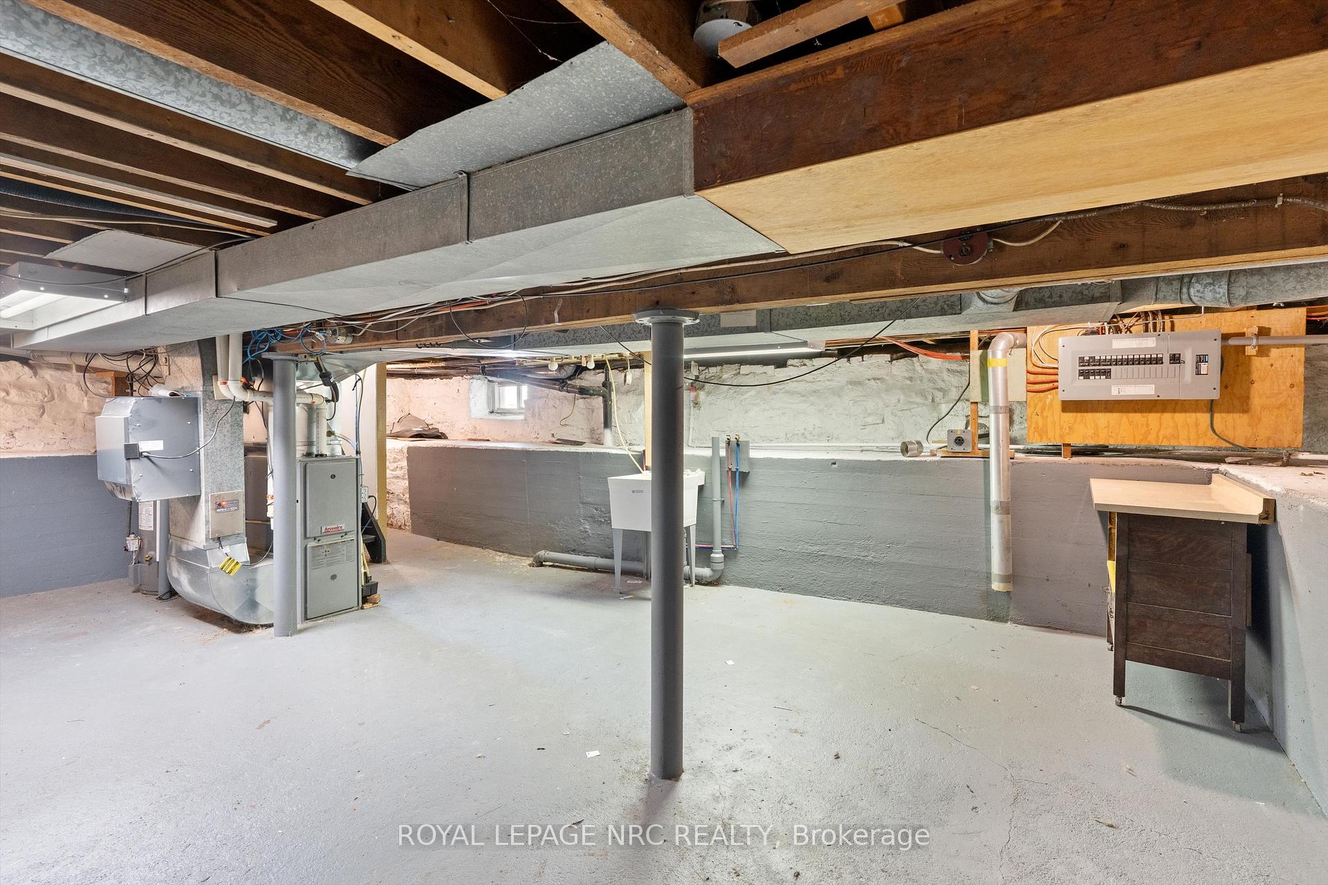 Photo 30 of 27 Maplecrest Avenue, St. Catharines, Burleigh Hill — HOMEH