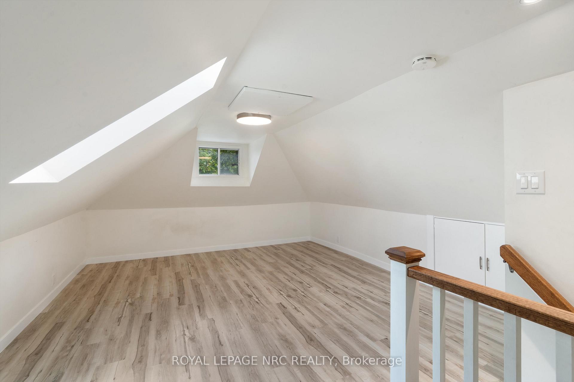 Photo 44 of 27 Maplecrest Avenue, St. Catharines, Burleigh Hill — HOMEH