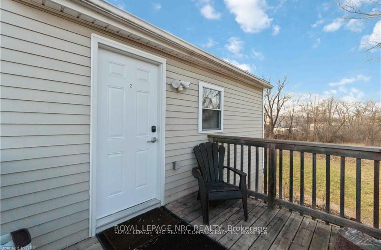 Photo 2 of Unit 2, 29 Lincoln Avenue, St. Catharines, Oakdale — HOMEH