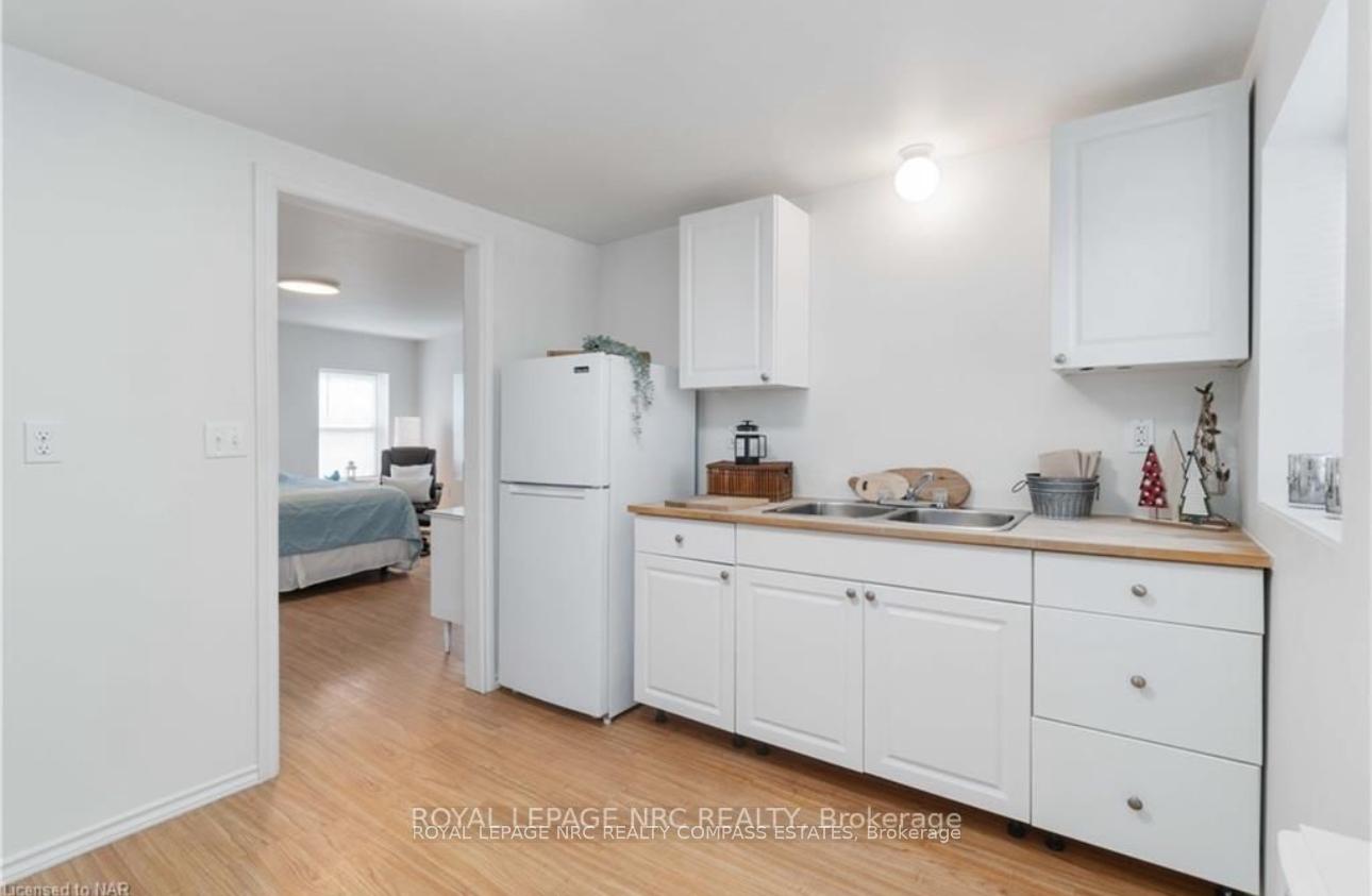 Photo 9 of Unit 2, 29 Lincoln Avenue, St. Catharines, Oakdale — HOMEH