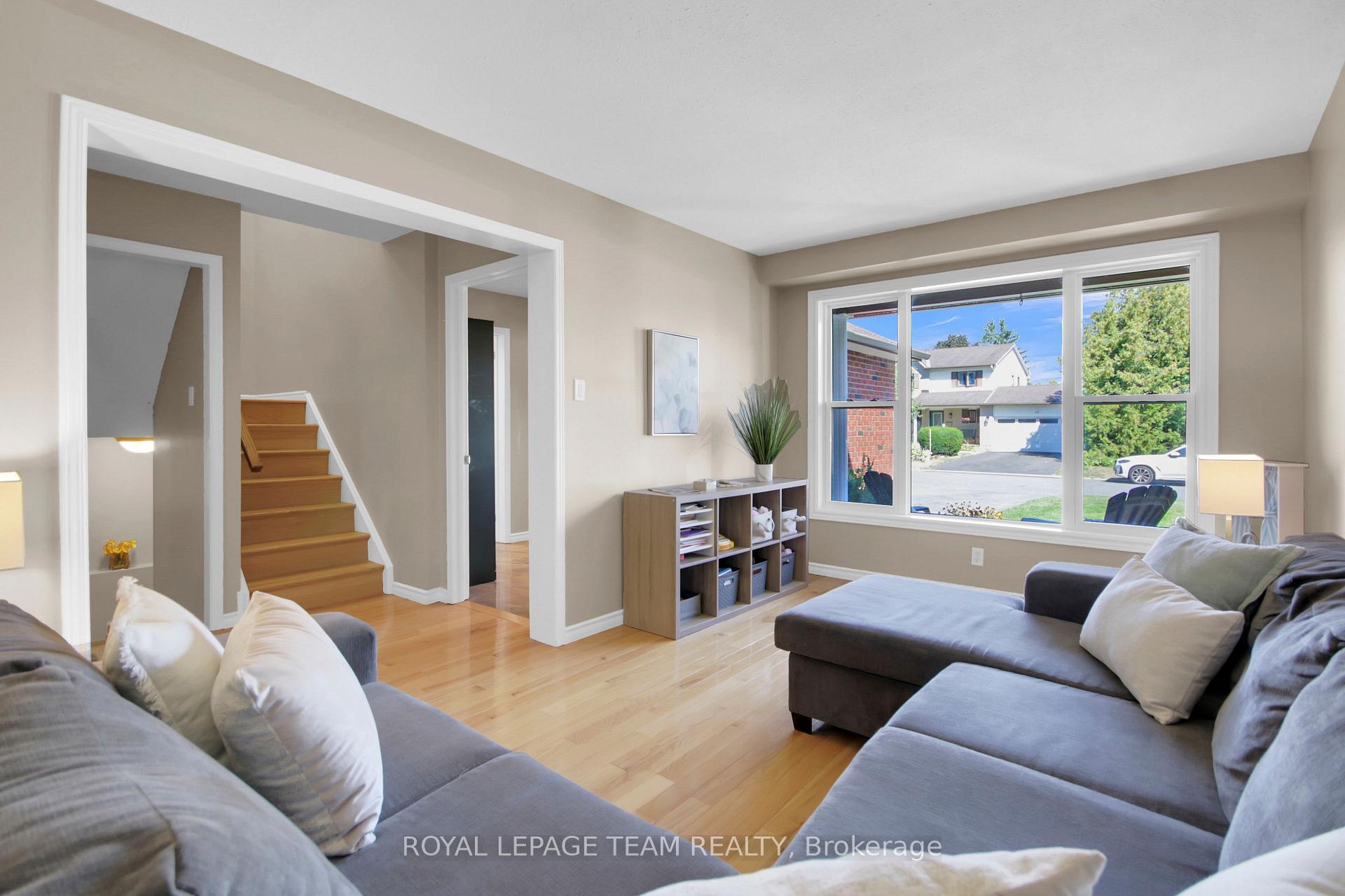 Photo 2 of 18 Victor Street, Ottawa, Stittsville (Central) — HOMEH
