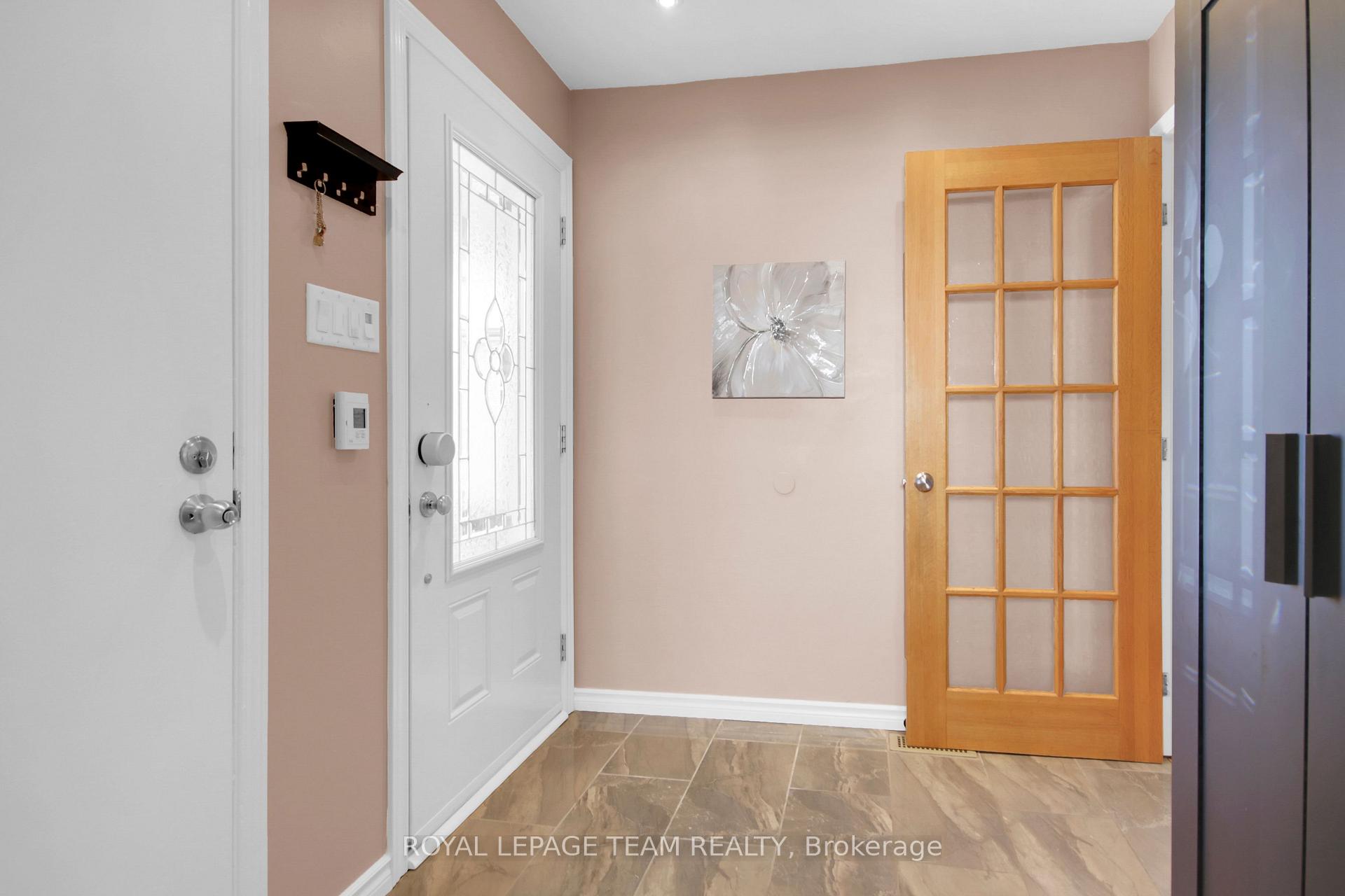 Photo 8 of 18 Victor Street, Ottawa, Stittsville (Central) — HOMEH