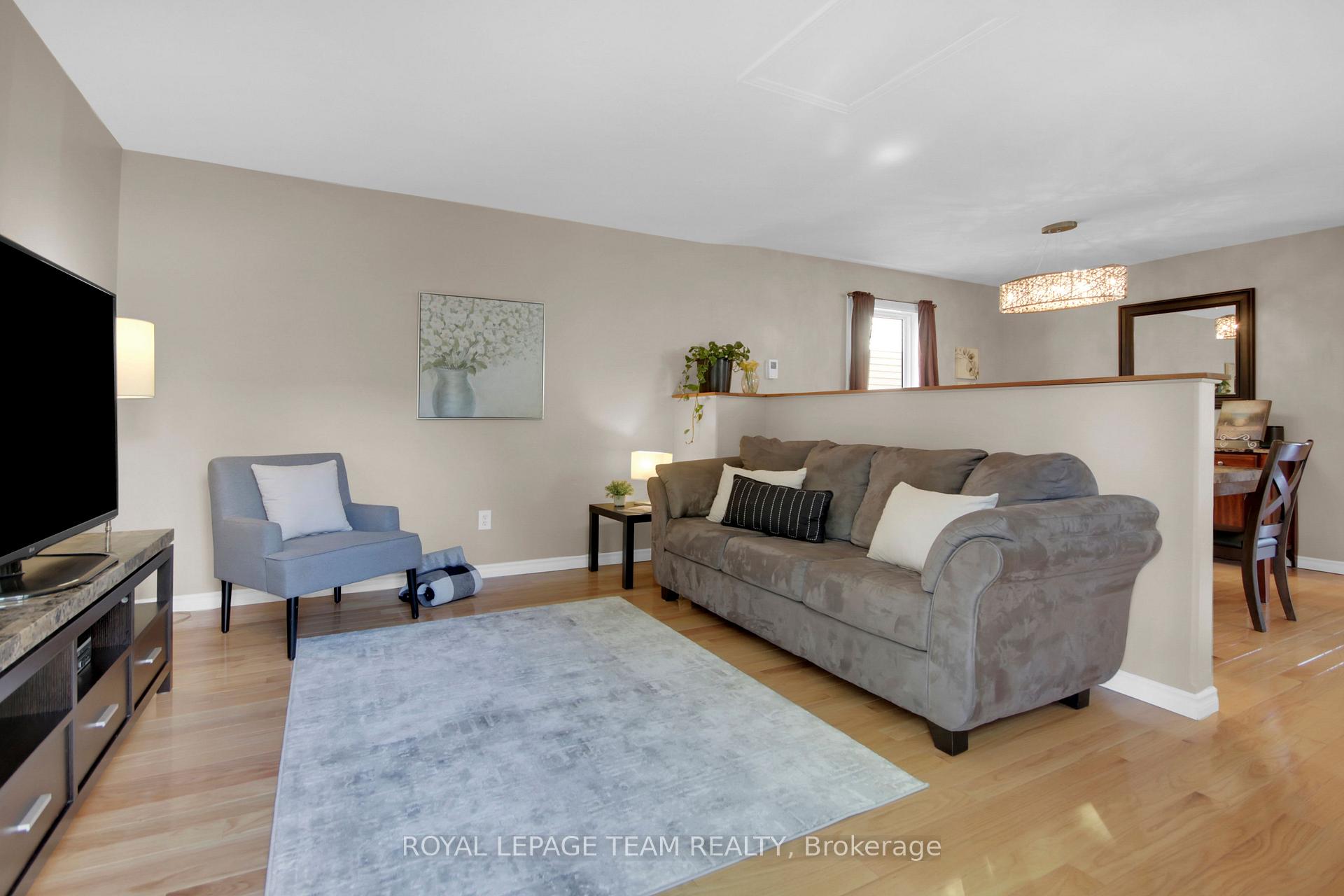 Photo 16 of 18 Victor Street, Ottawa, Stittsville (Central) — HOMEH