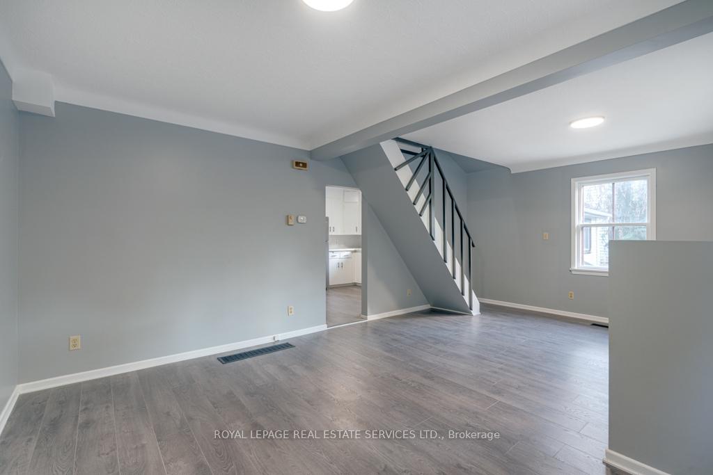 Photo 5 of 120 Page Street, St. Catharines, E. Chester — HOMEH
