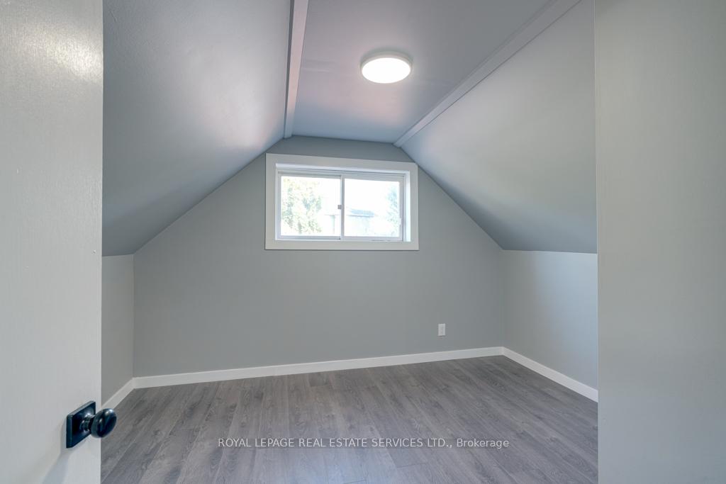Photo 17 of 120 Page Street, St. Catharines, E. Chester — HOMEH