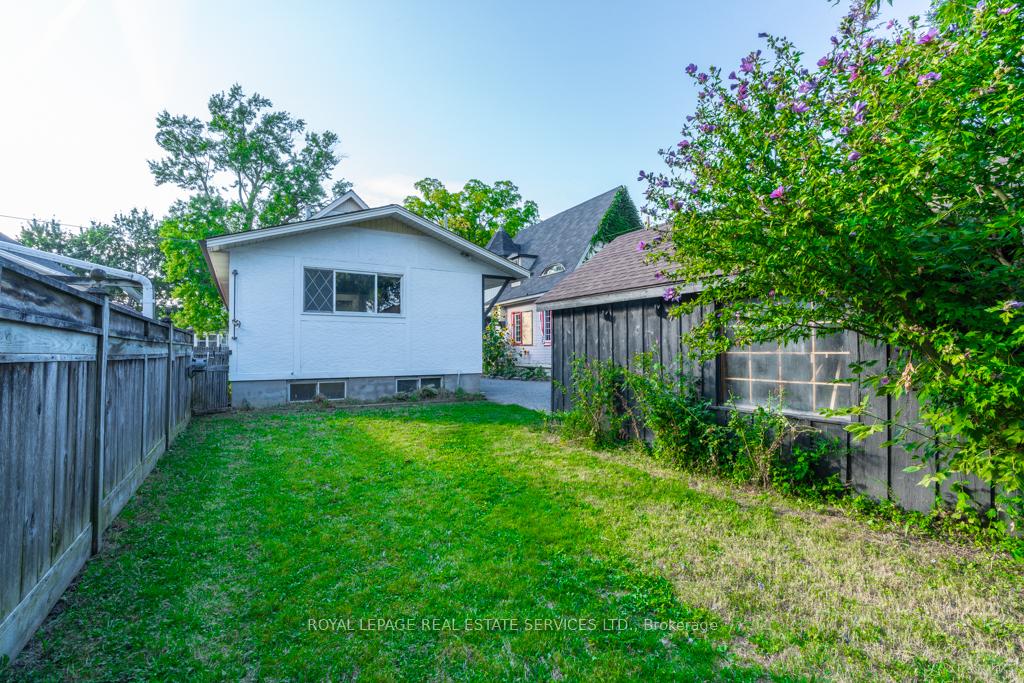 Photo 29 of 120 Page Street, St. Catharines, E. Chester — HOMEH