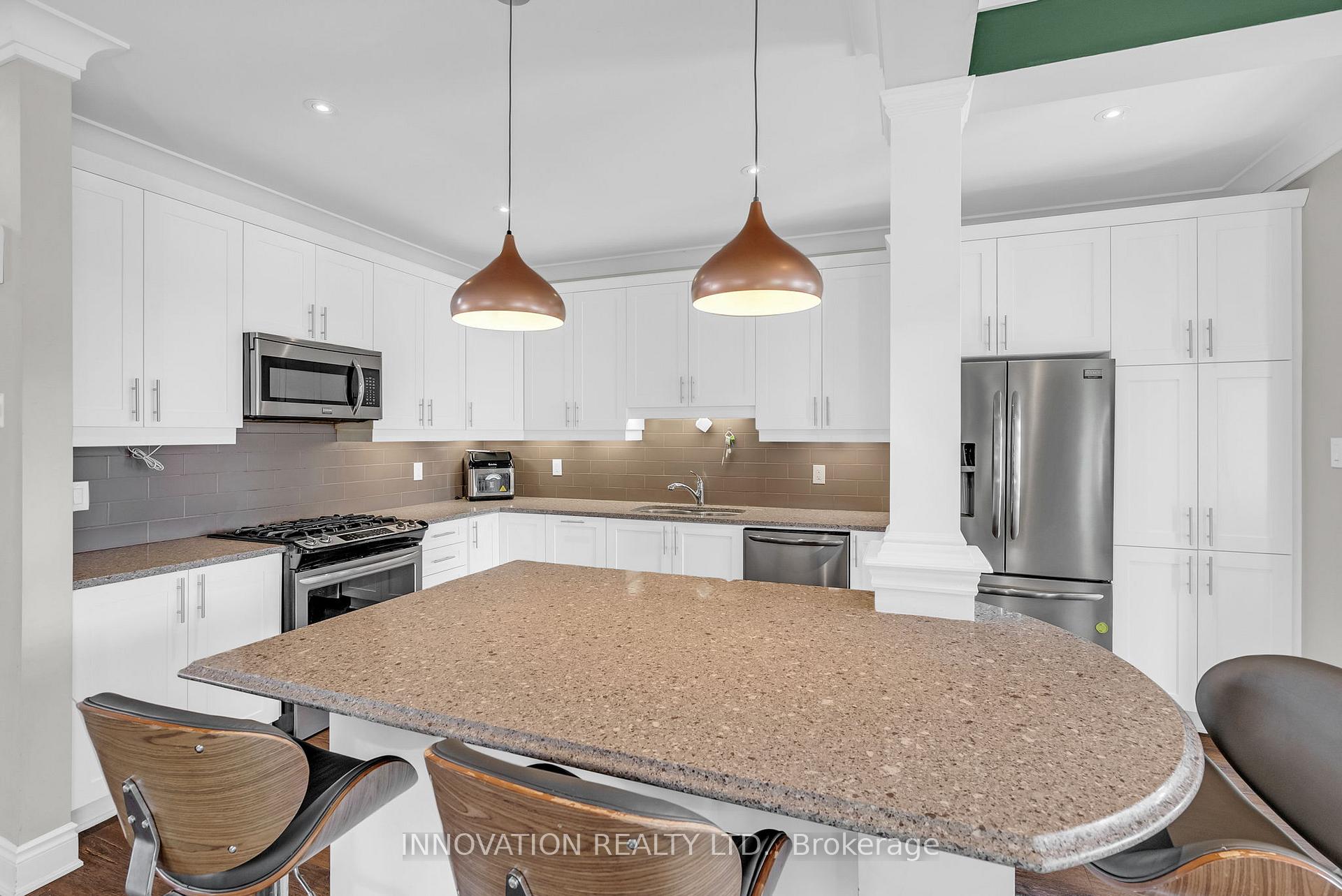 Photo 7 of 40 Sweetbay Circle, Ottawa, Stittsville (North) — HOMEH